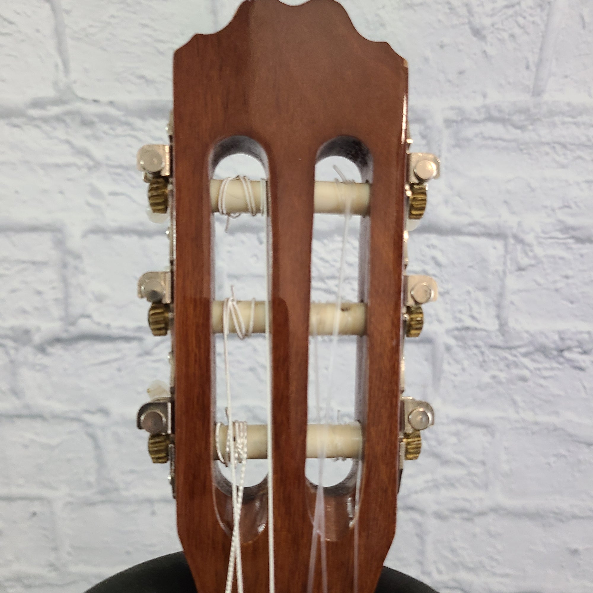Amada A114 1/4 Size Classical Guitar w/ Case