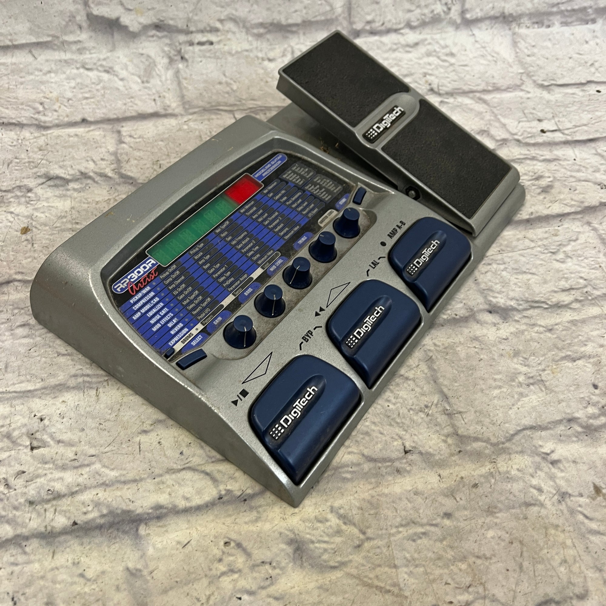 Digitech RP300R Amp Modeling Pedal