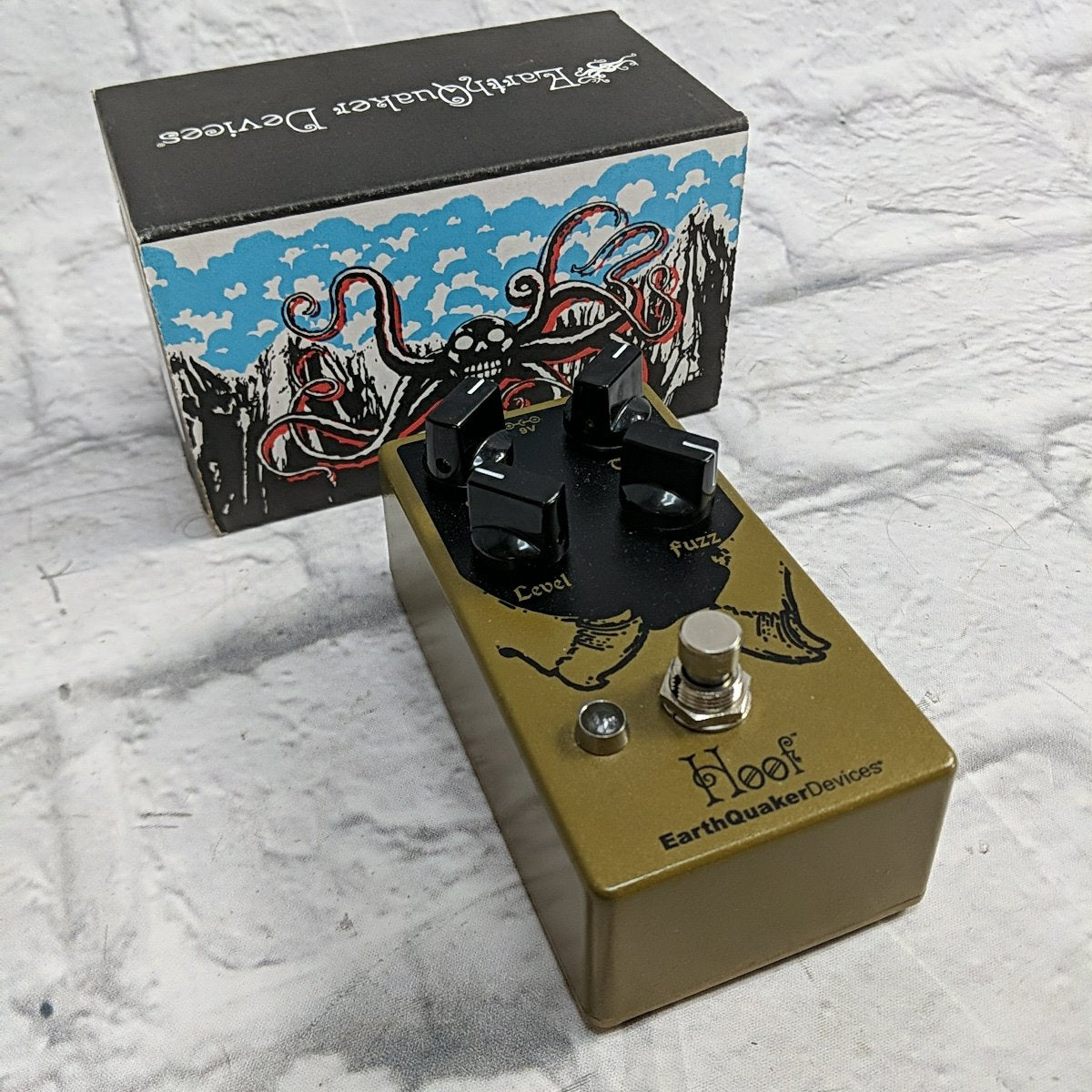EarthQuaker Devices Hoof Hybrid  Fuzz Pedal