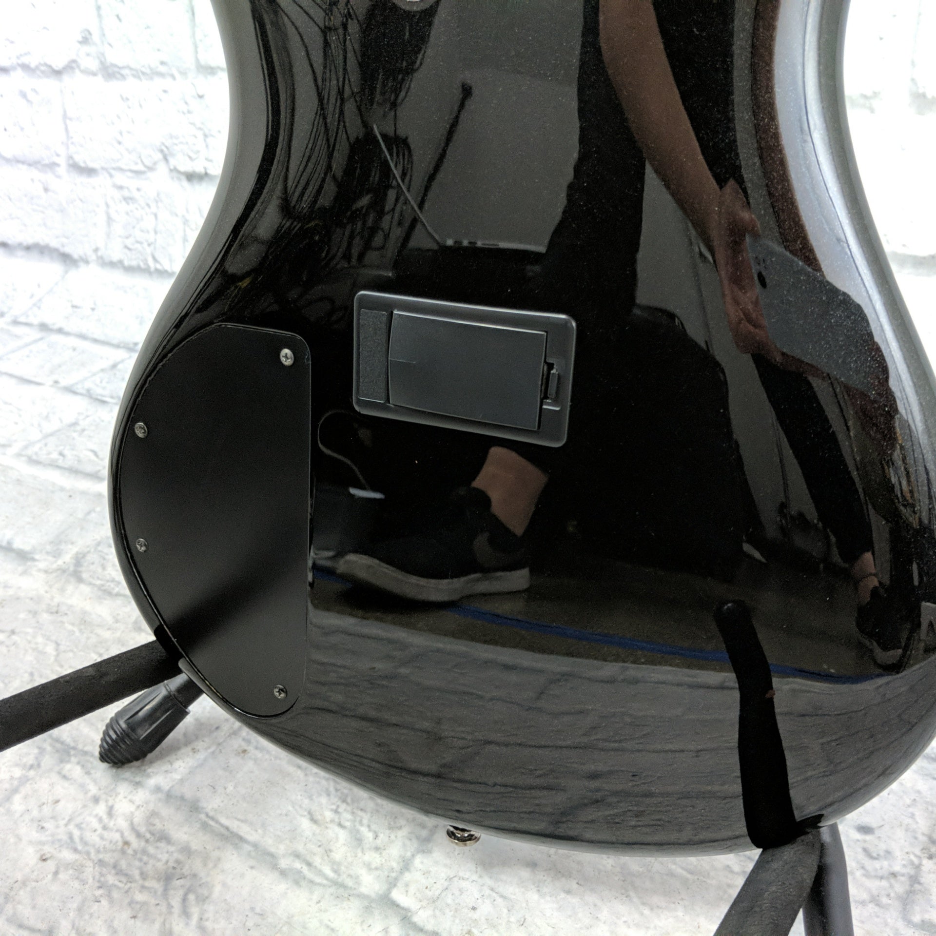 ** Ibanez SDGR SR300 4 String Bass Guitar Metallic Black