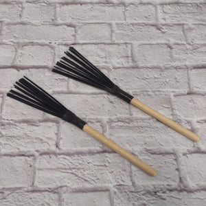 Vater Wood Handle Whip with Poly Brushes