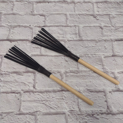 Vater Wood Handle Whip with Poly Brushes