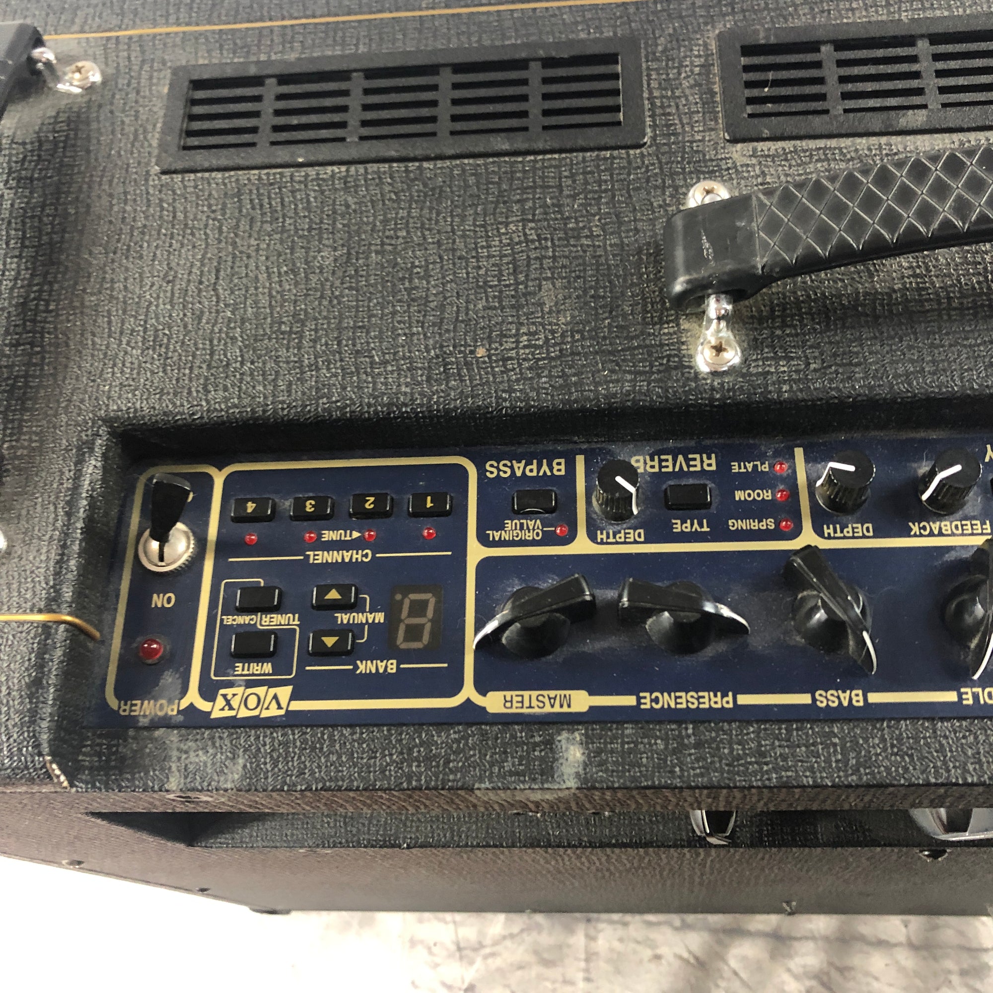 Vox AD120VTX with Celestion Creambacks