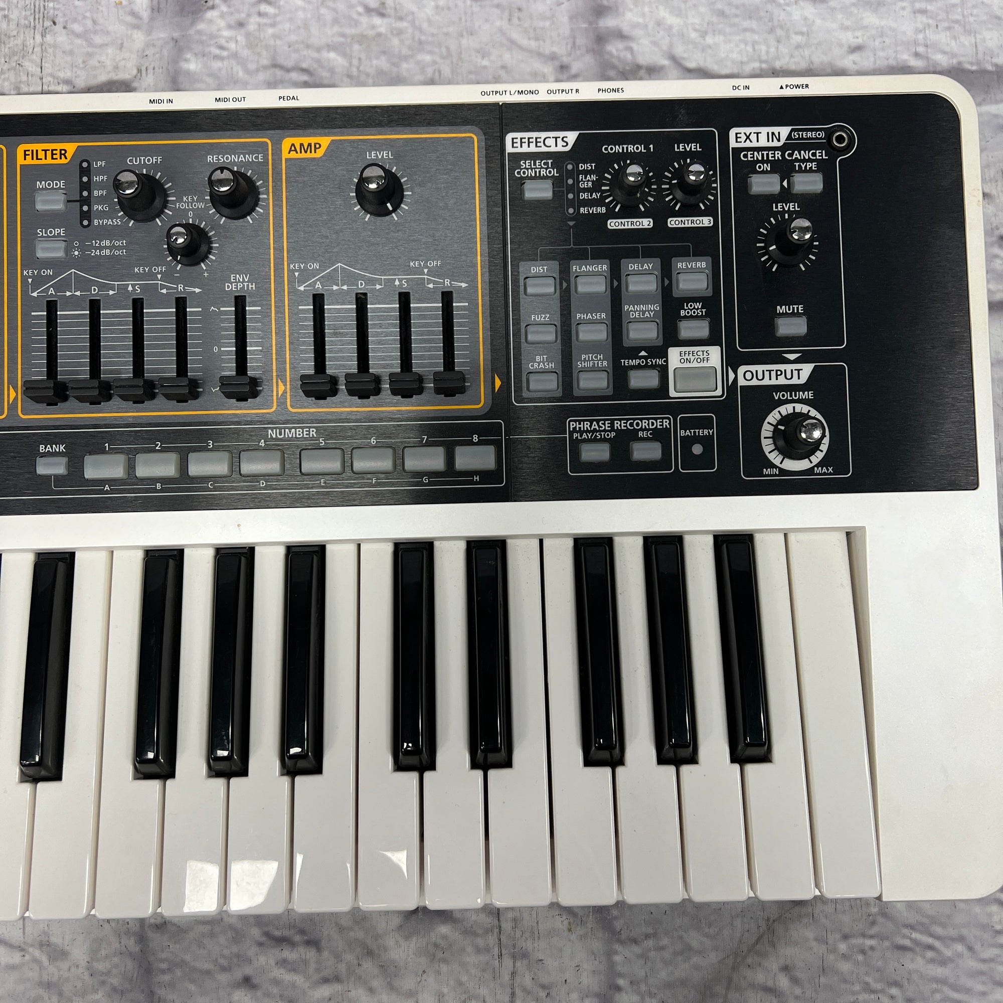 Roland Gaia SH-01 Synth