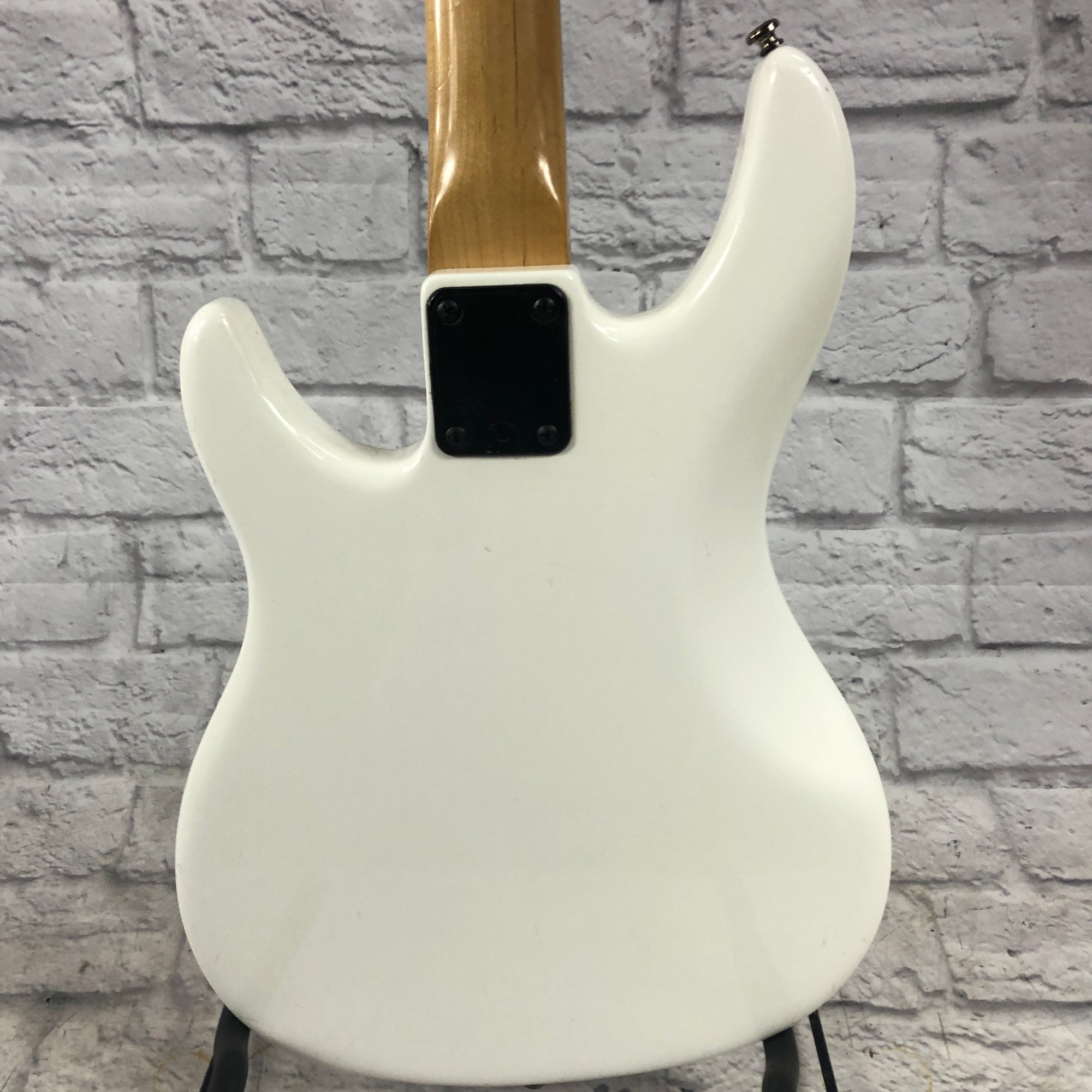 Peavey Fury 4 String Bass White 1980s