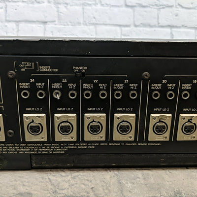 Yamaha MC2404 24-Channel Console Mixer