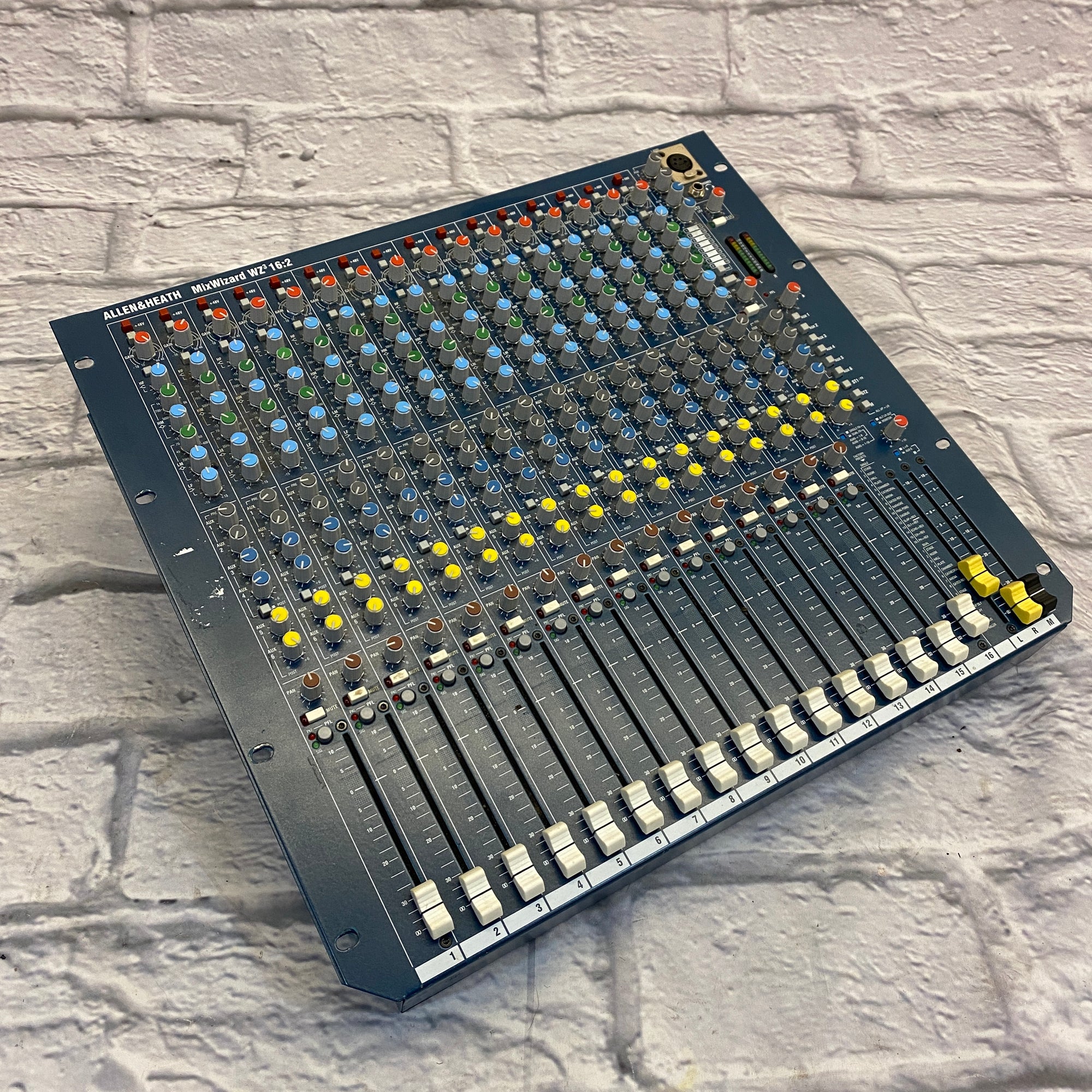 ALLEN & HEATH WZ 16.2 MIXWIZARDミキサー WZ4 16:2 • Allen & Heath