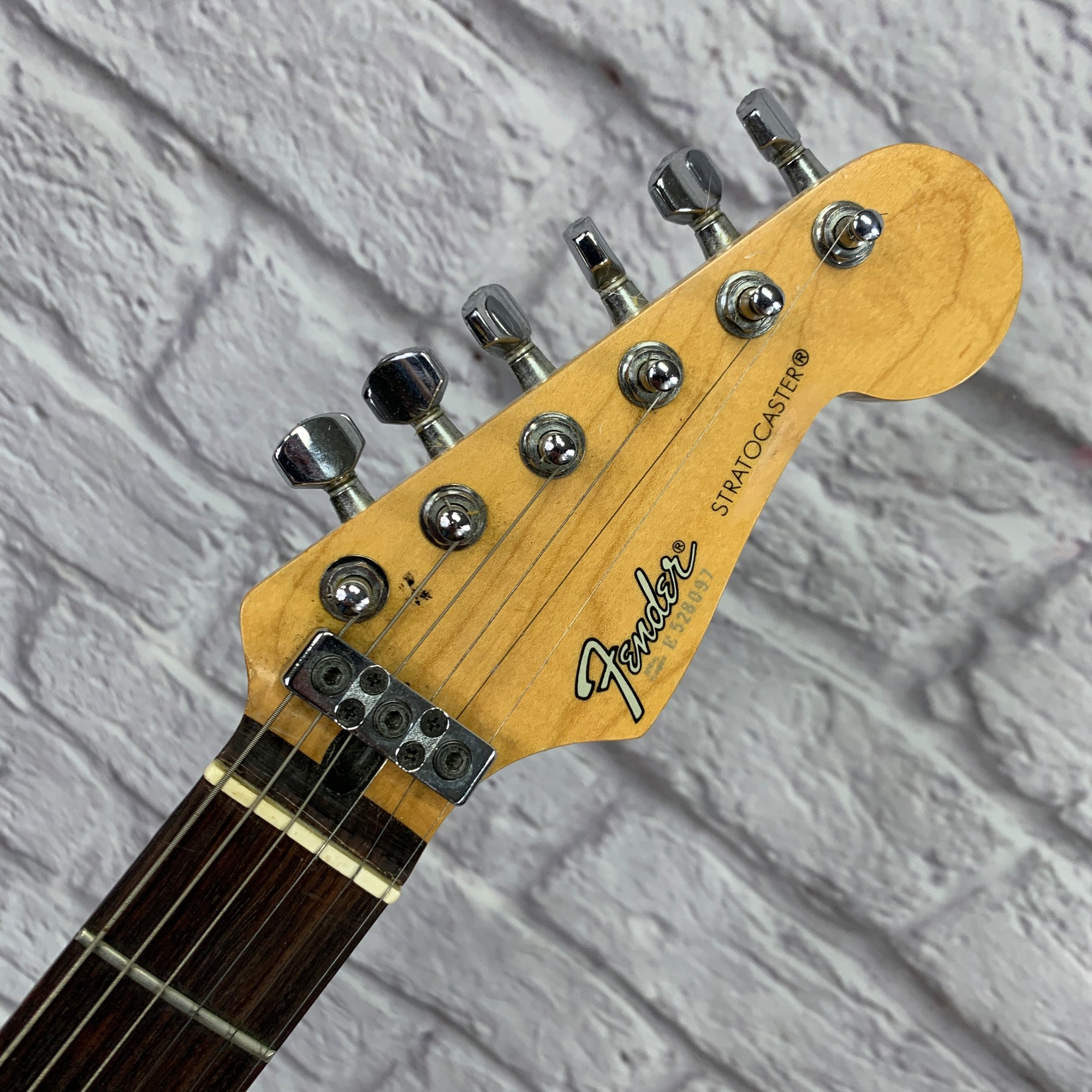 Fender 1985 Contemporary Stratocaster MIJ Candy Apple Red w/ Case