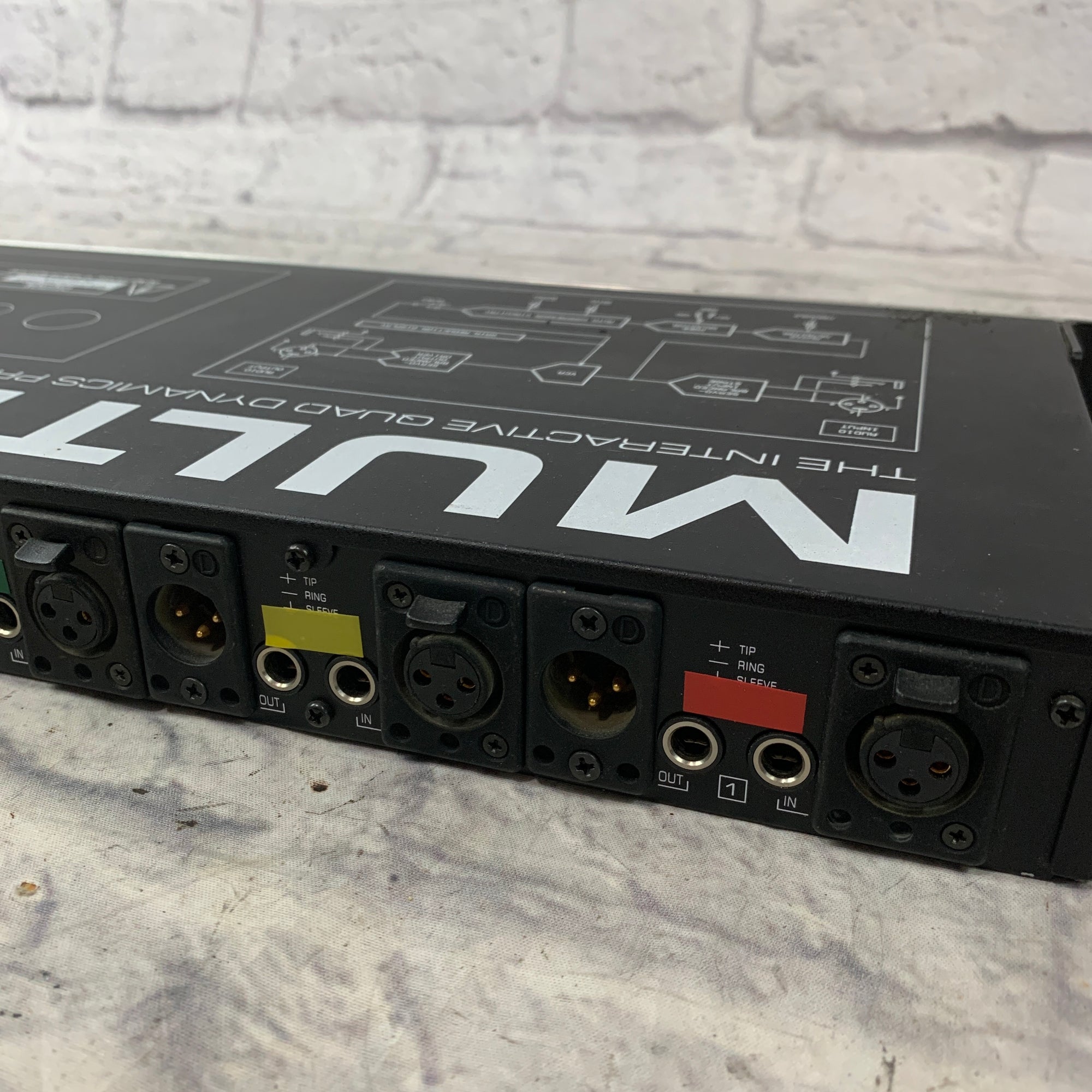 Behringer Multicom MDX2400 Dynamics Processor