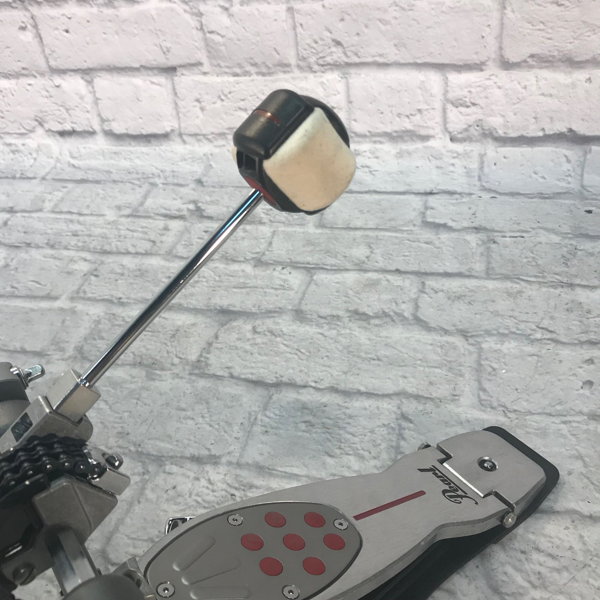 Pearl P2050C Eliminator Redline Single Pedal Chain Drive