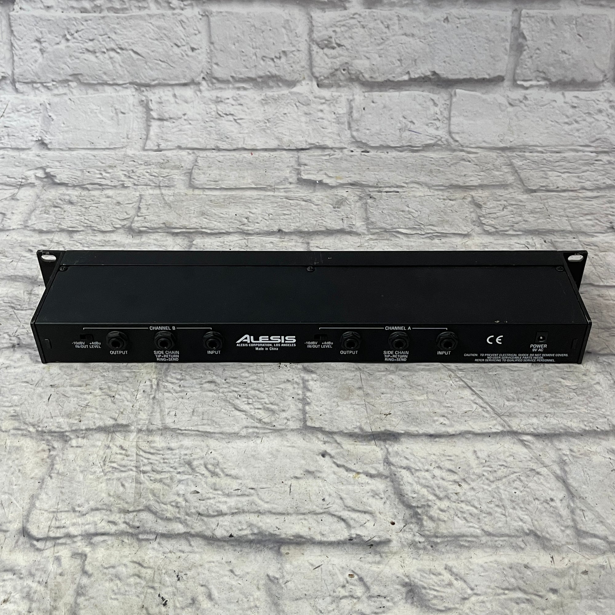 Alesis 3630 Dual Channel Compressor Limiter w/ Gate Rack