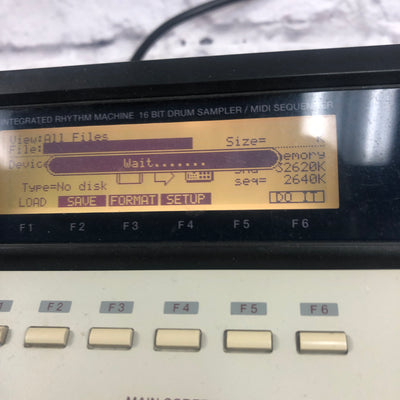 Akai MPC2000XL Production Center 32mb with 8 Outs