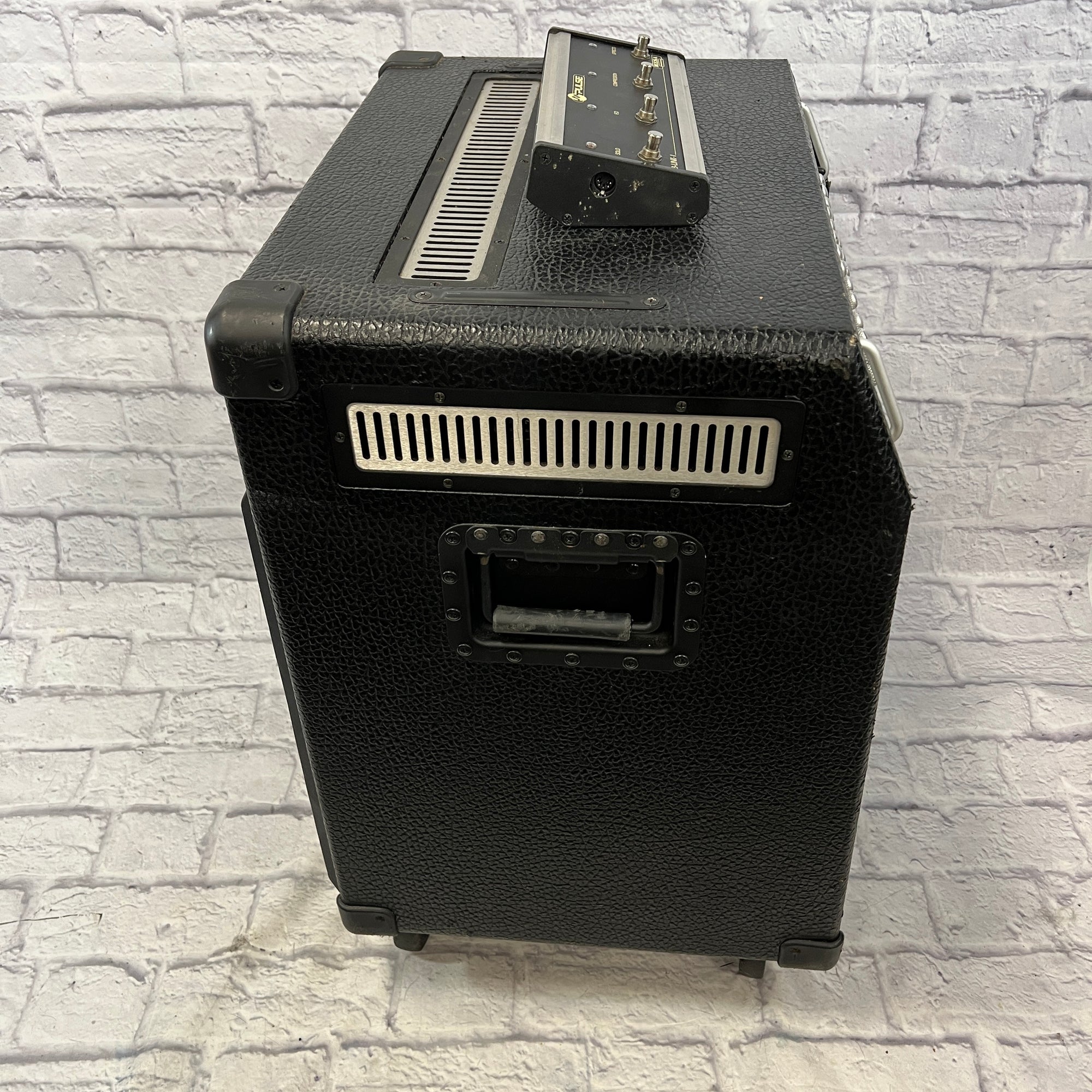 Mesa Boogie M-Pulse Venture 2x10 Bass Combo Amp with Footswitch