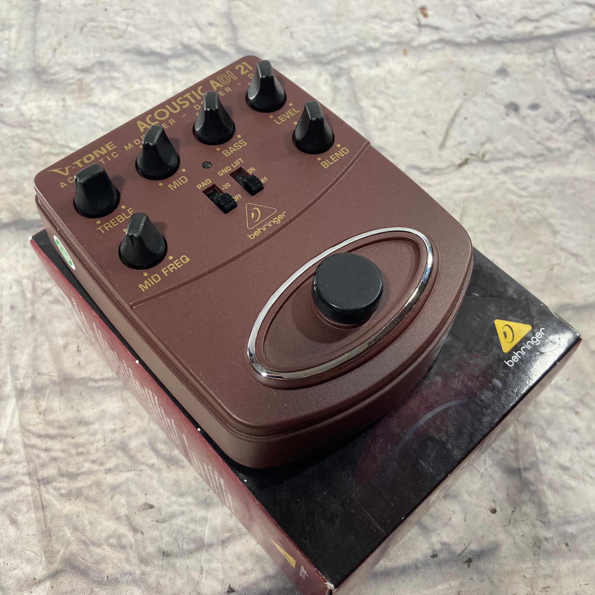 Behringer Acoustic ADI 21 Pedal
