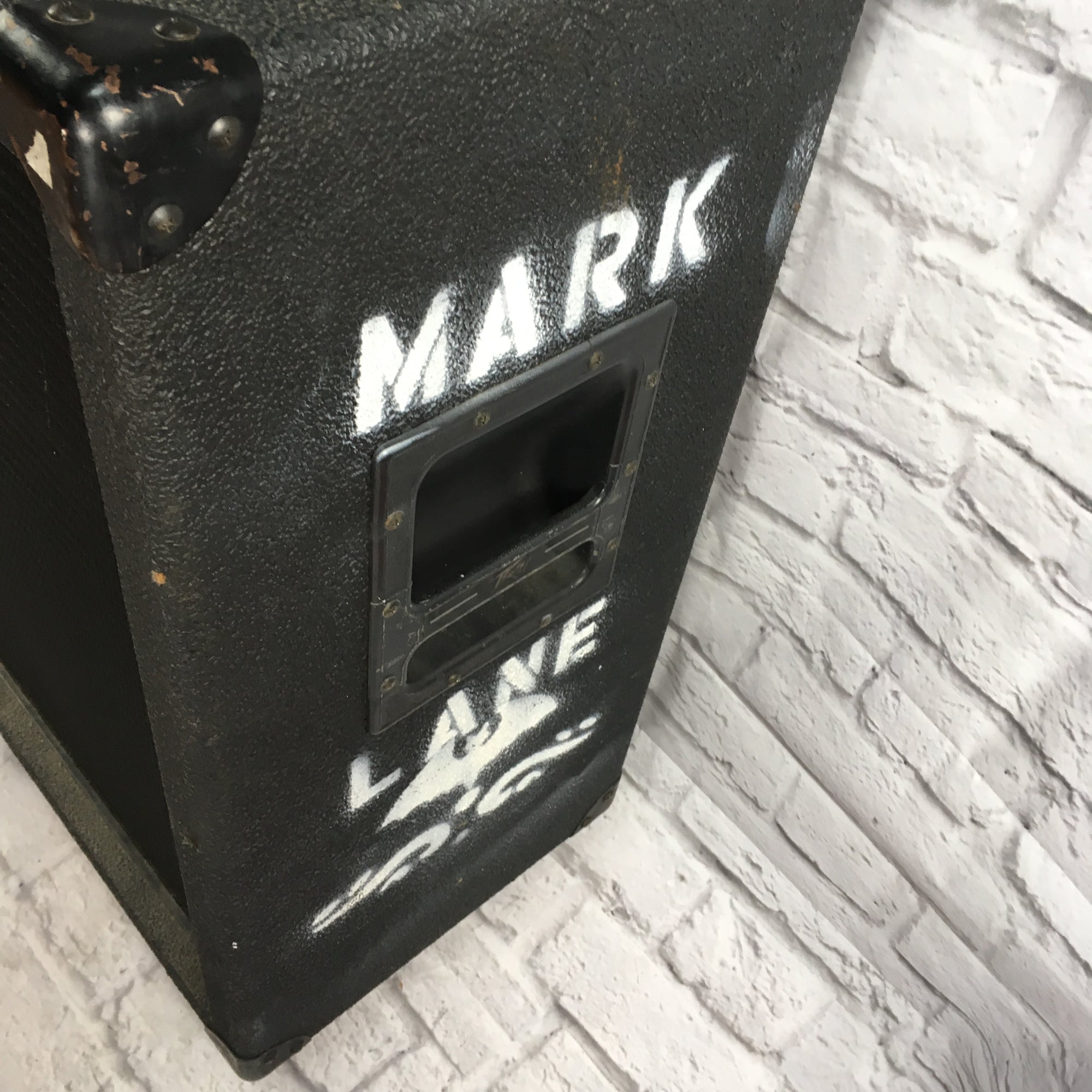 Peavey 412M Guitar Cabinet w/  Celestion G12K-85 Speakers