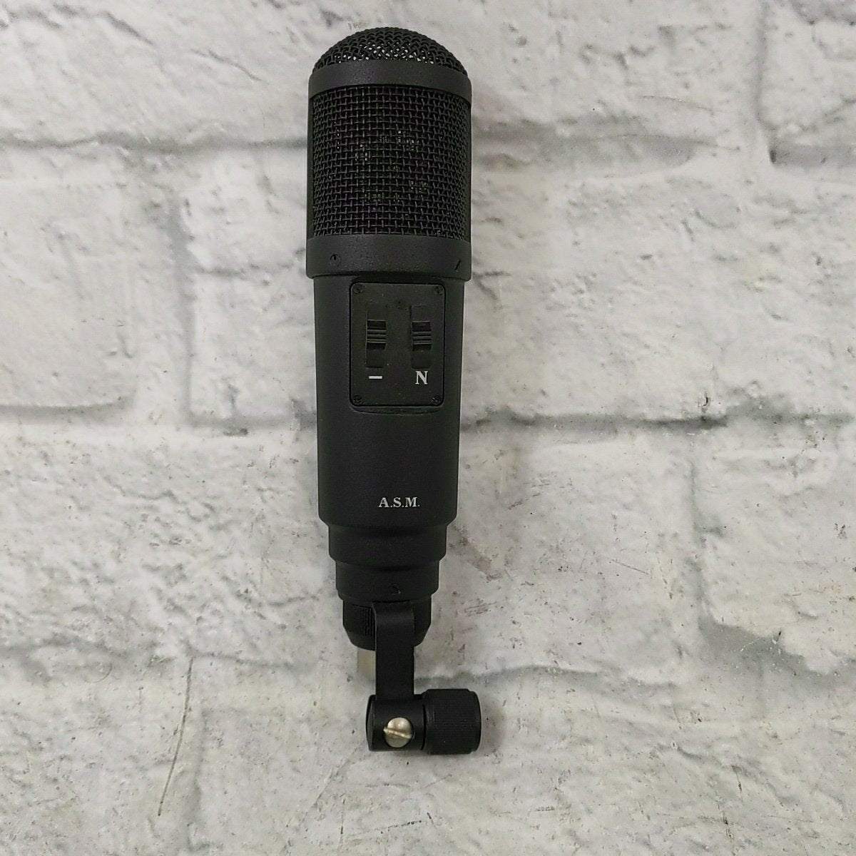 Oktava MK-319 Large Diaphragm Cardioid Condenser Microphone