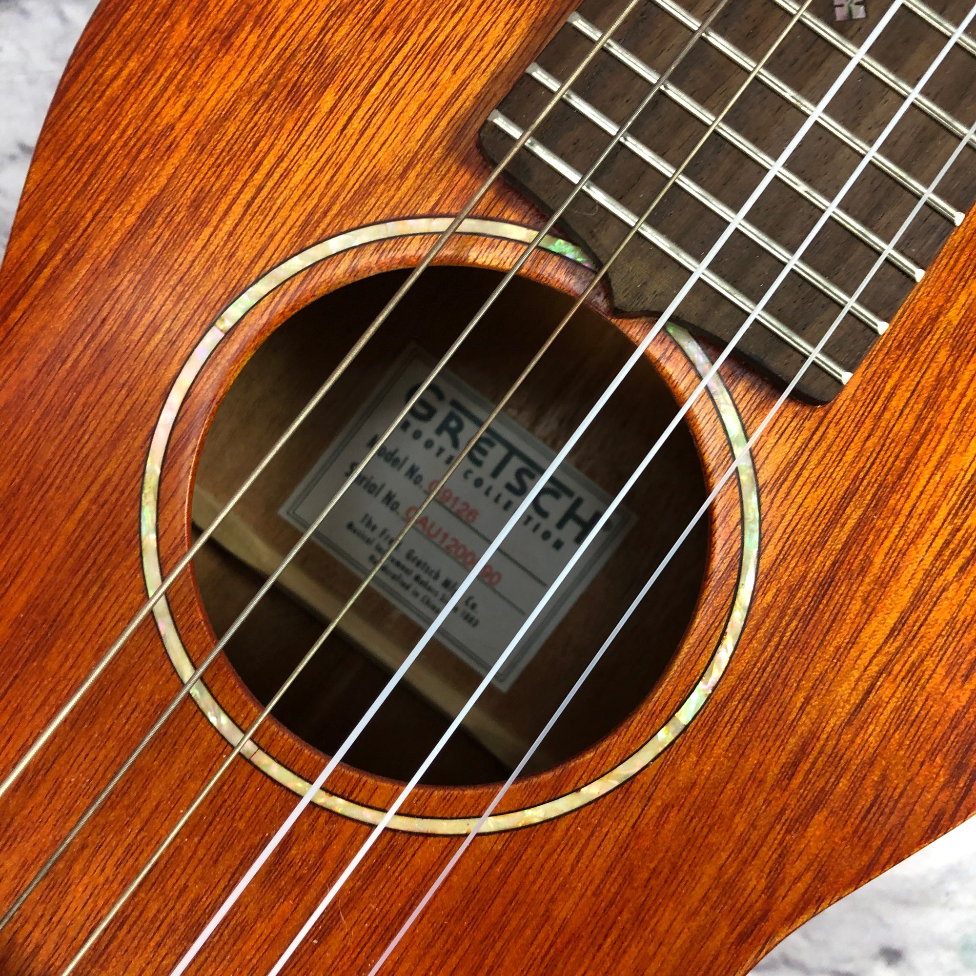 Gretsch G9126 Six String Guitarlele with Gretsch Padded Bag
