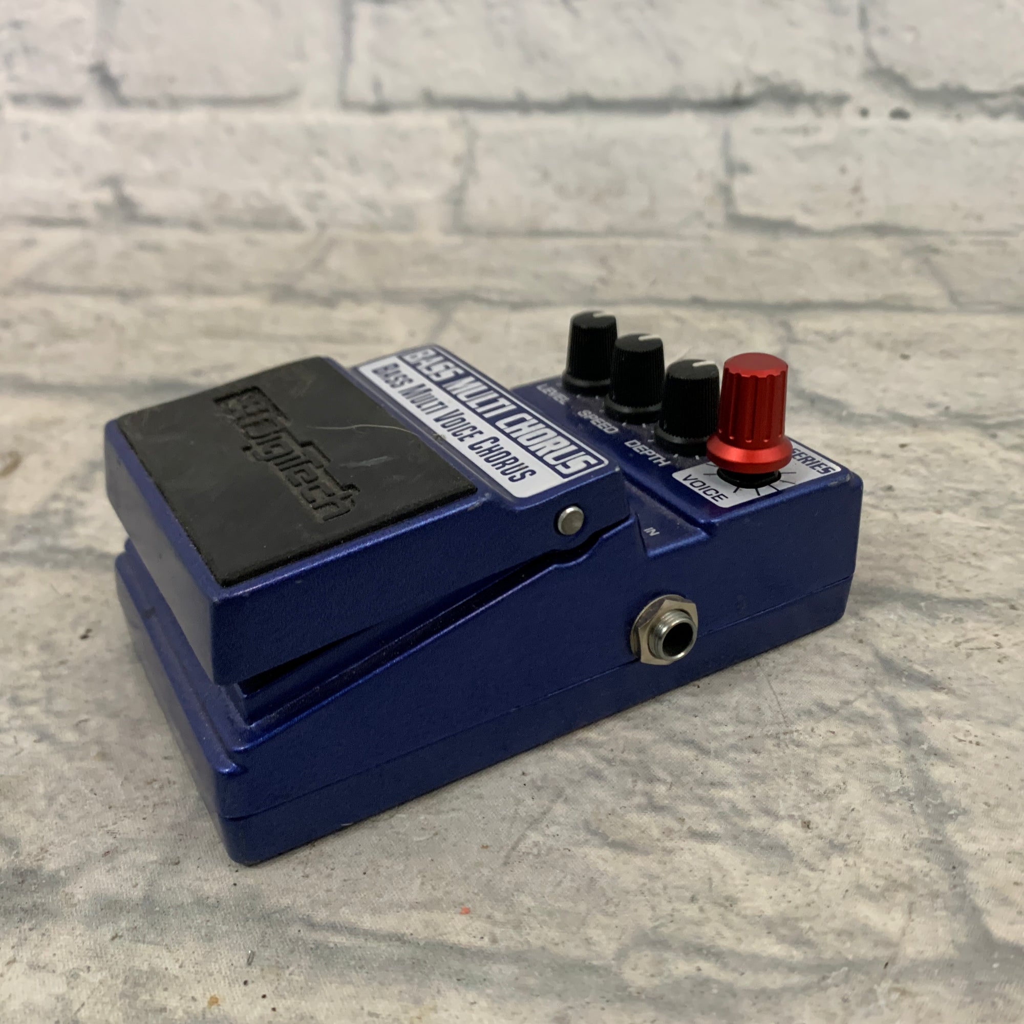 Digitech Bass Multi Voice Chorus - Evolution Music