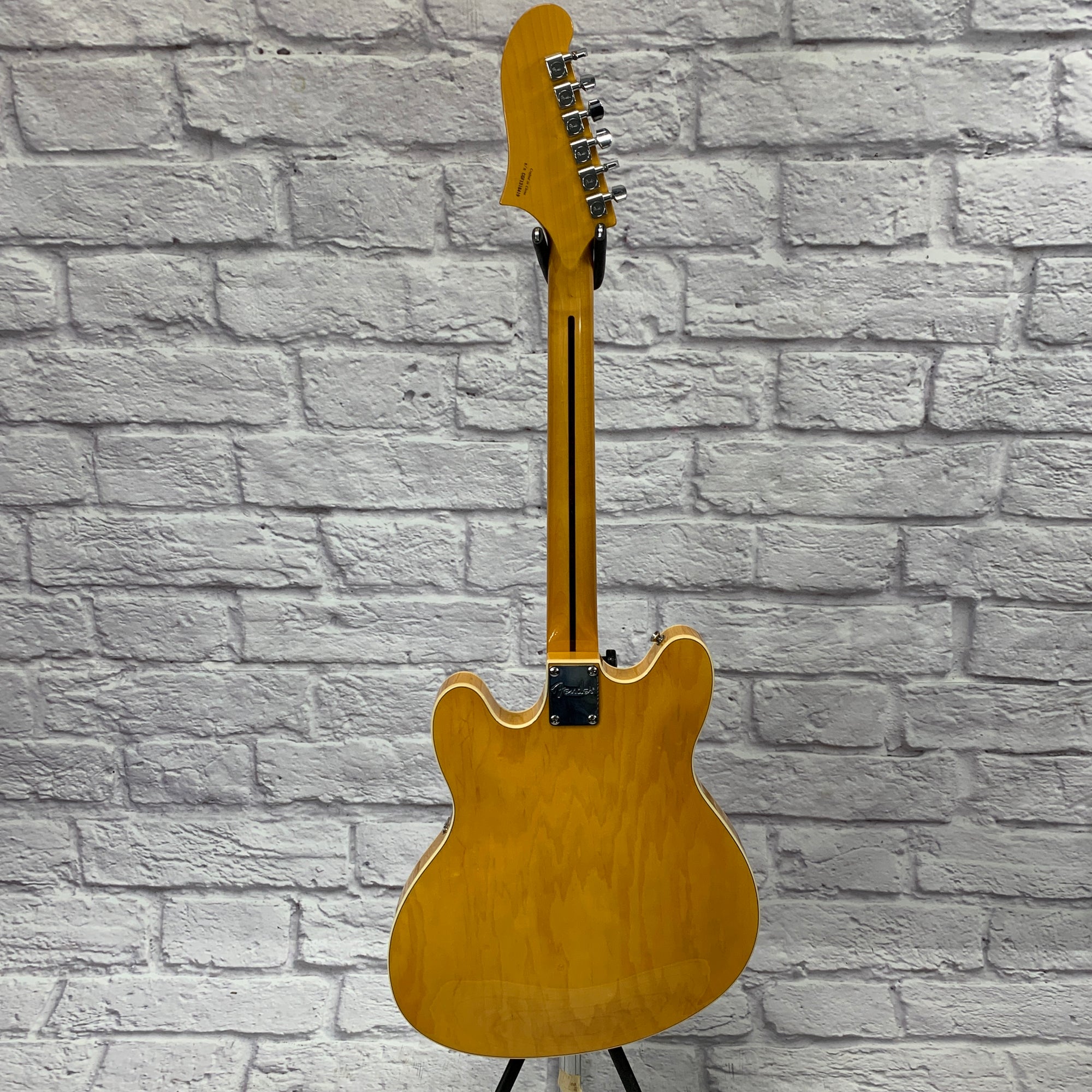 Fender Modern Player Starcaster