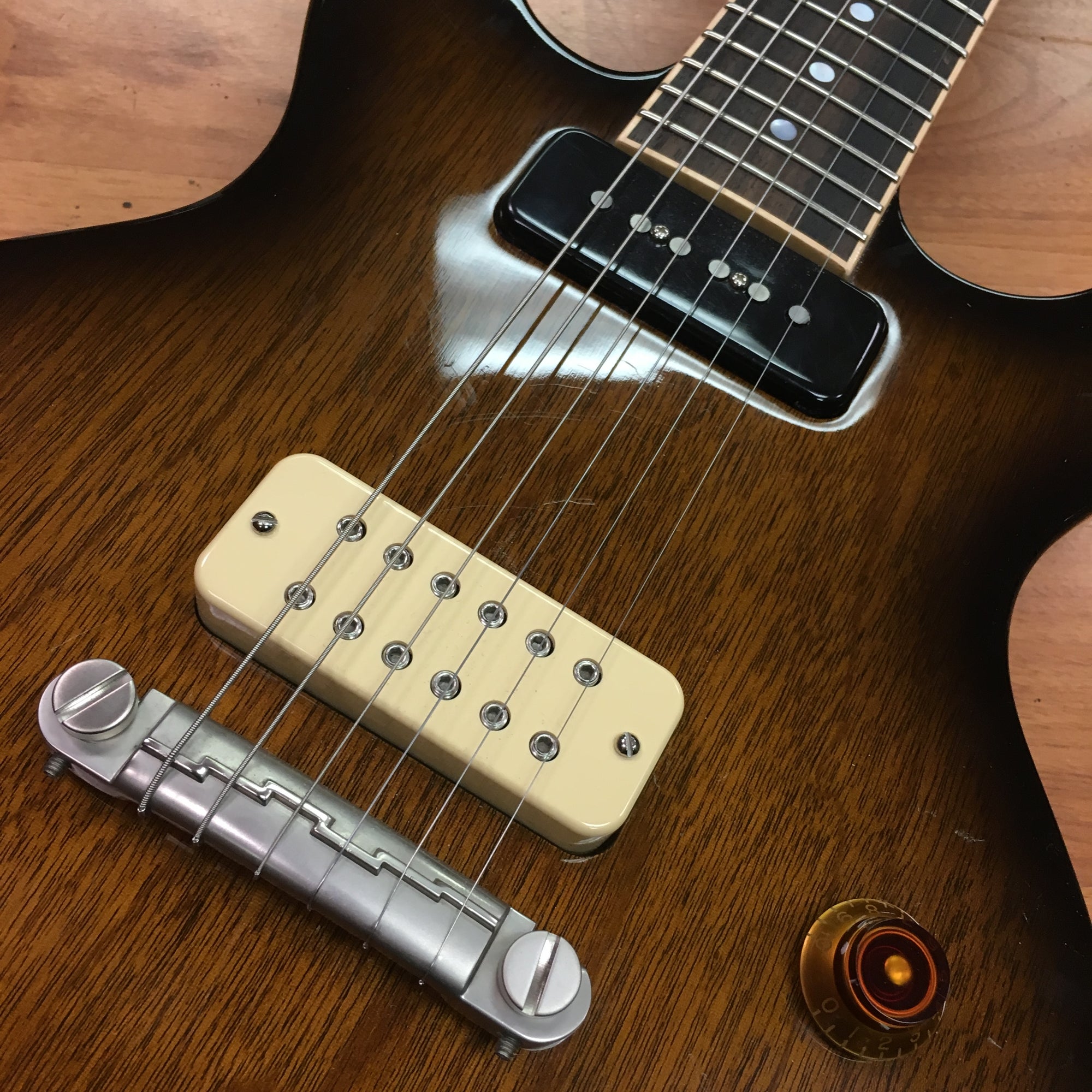 Gibson Les Paul Special 100 P9 w Case And Changed Bridge Pickup