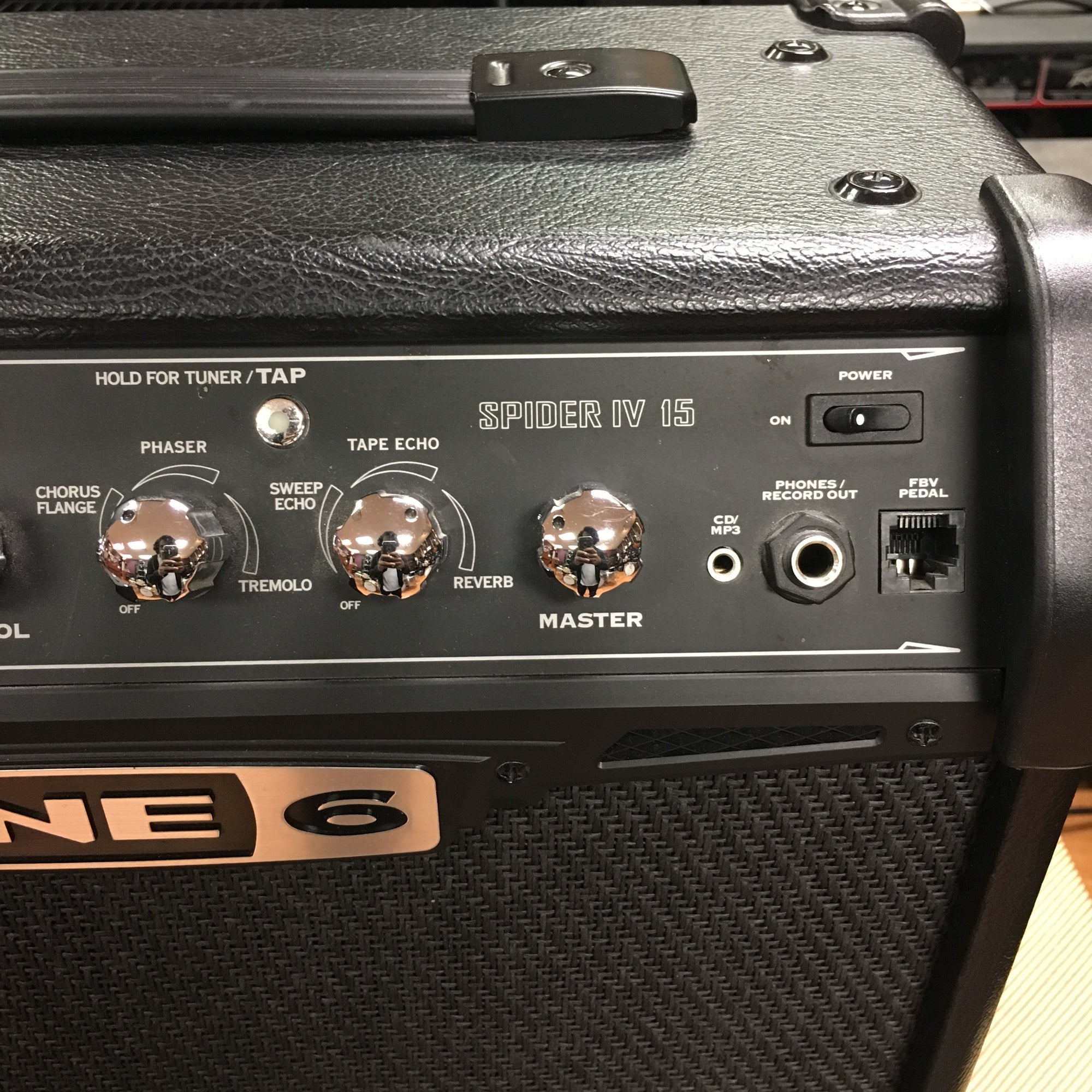 Line 6 Spider IV 15