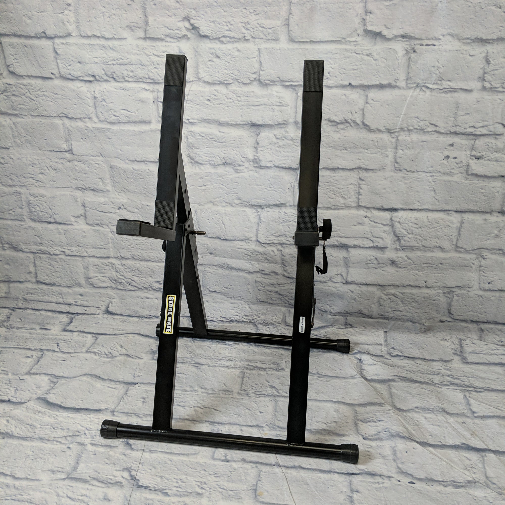 Stage Mate amplifier and speaker stand - adjustable black