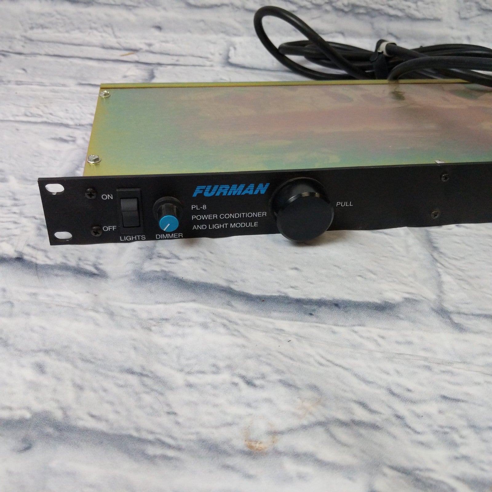 Furman PL-8 Power Conditioner and Light Module