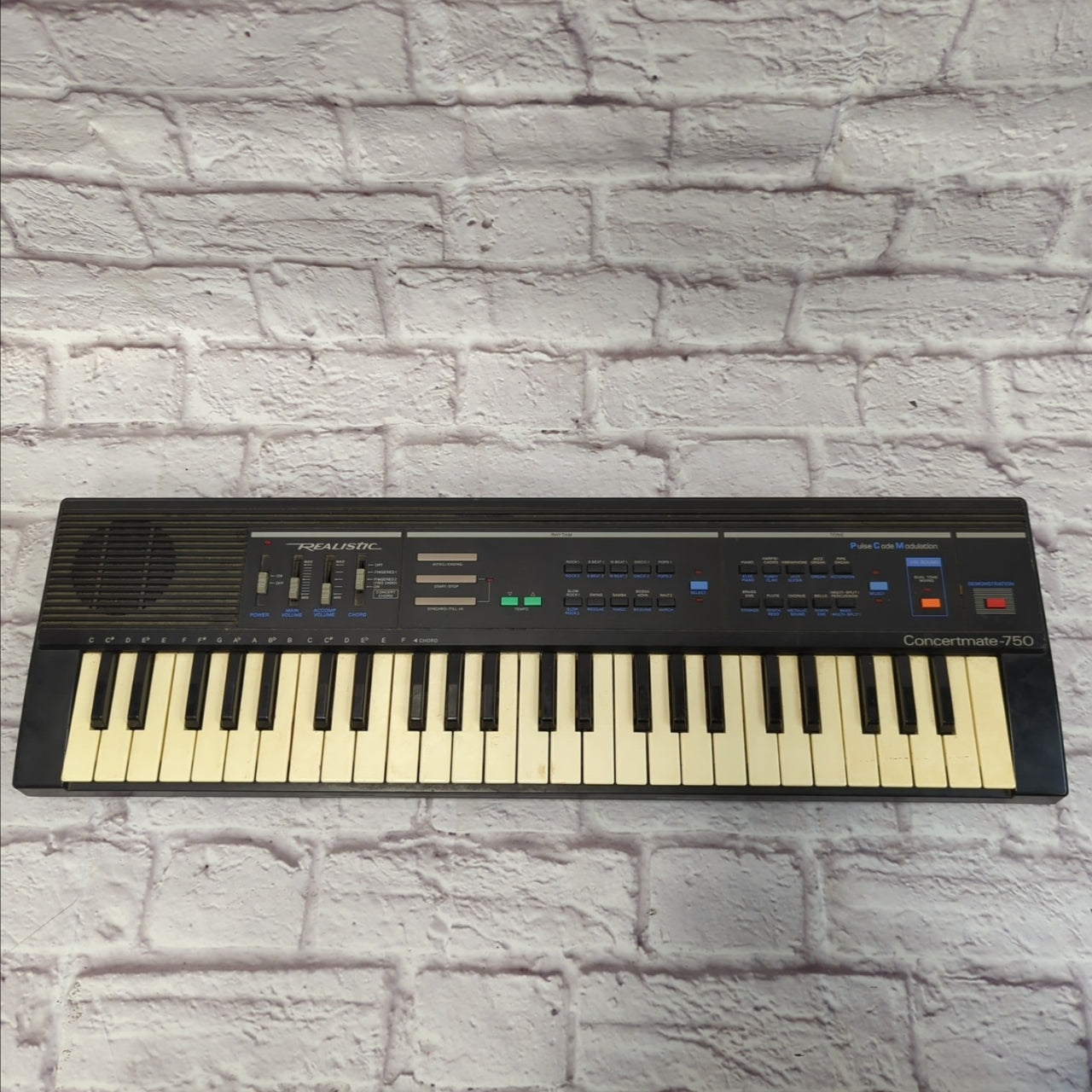 Realistic Concertmate 750 Keyboard