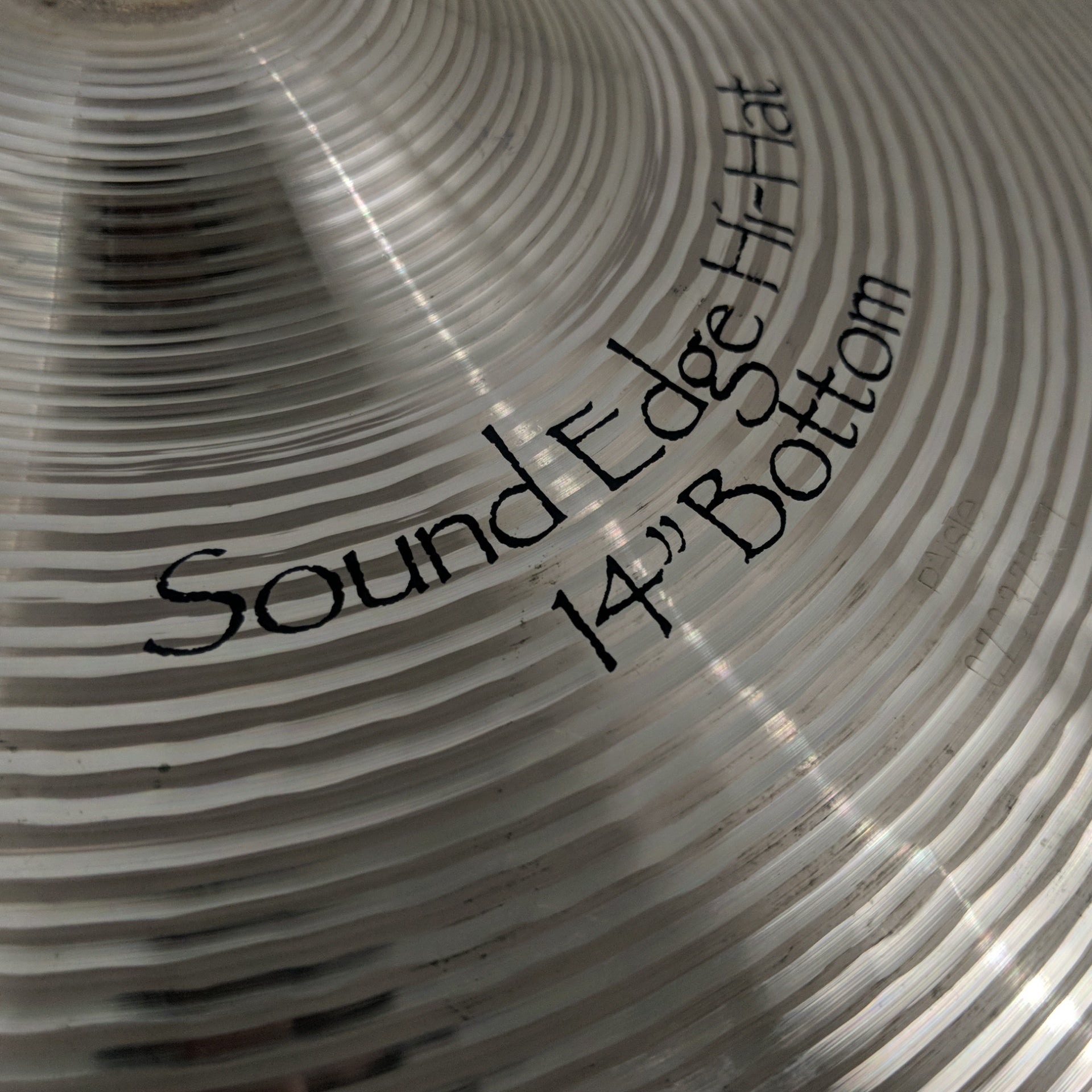 Paiste 14" Signature Sound Edge Hi-Hat Cymbals (Pair) Traditional