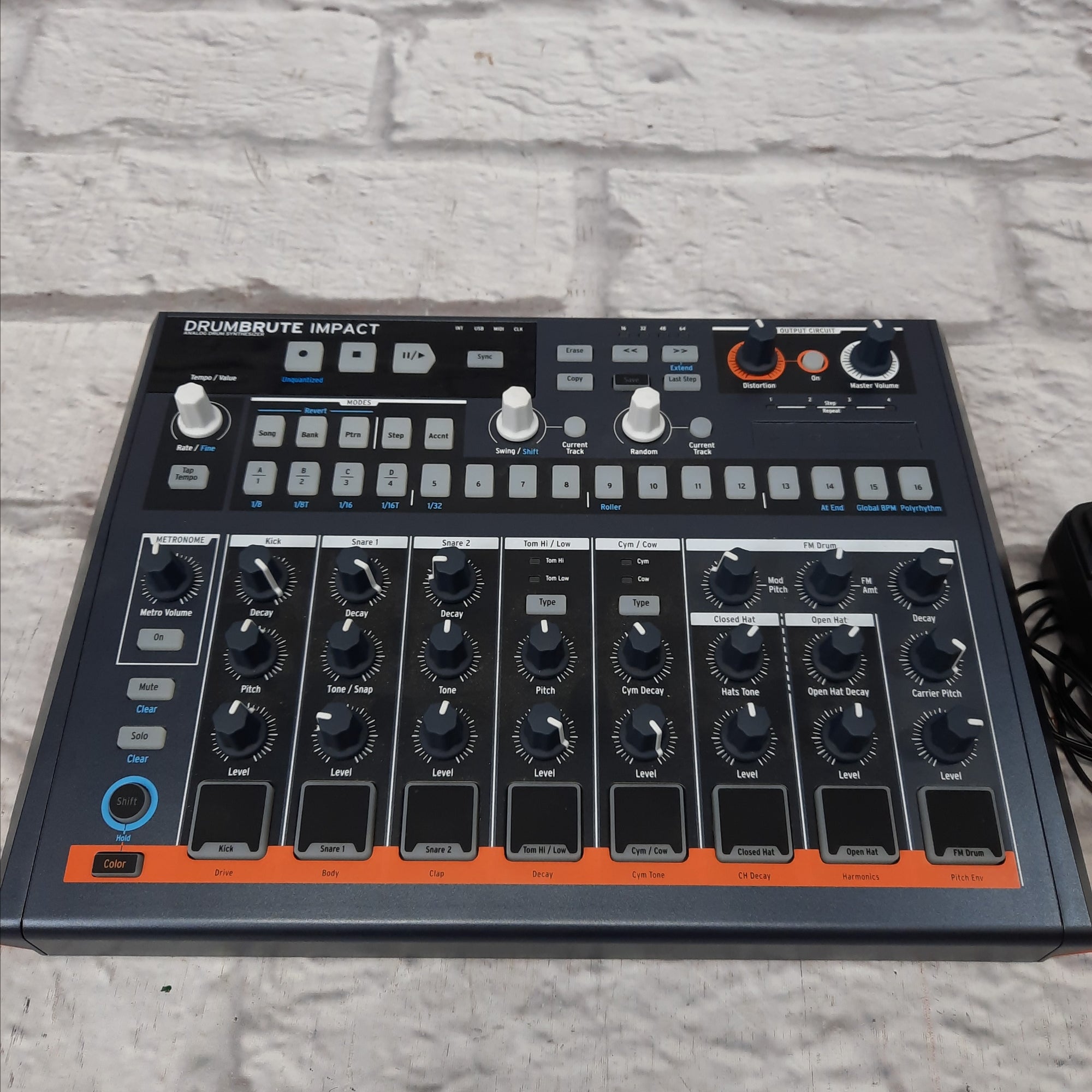 Arturia Drumbrute impact Electric Drum Machine - Evolution Music