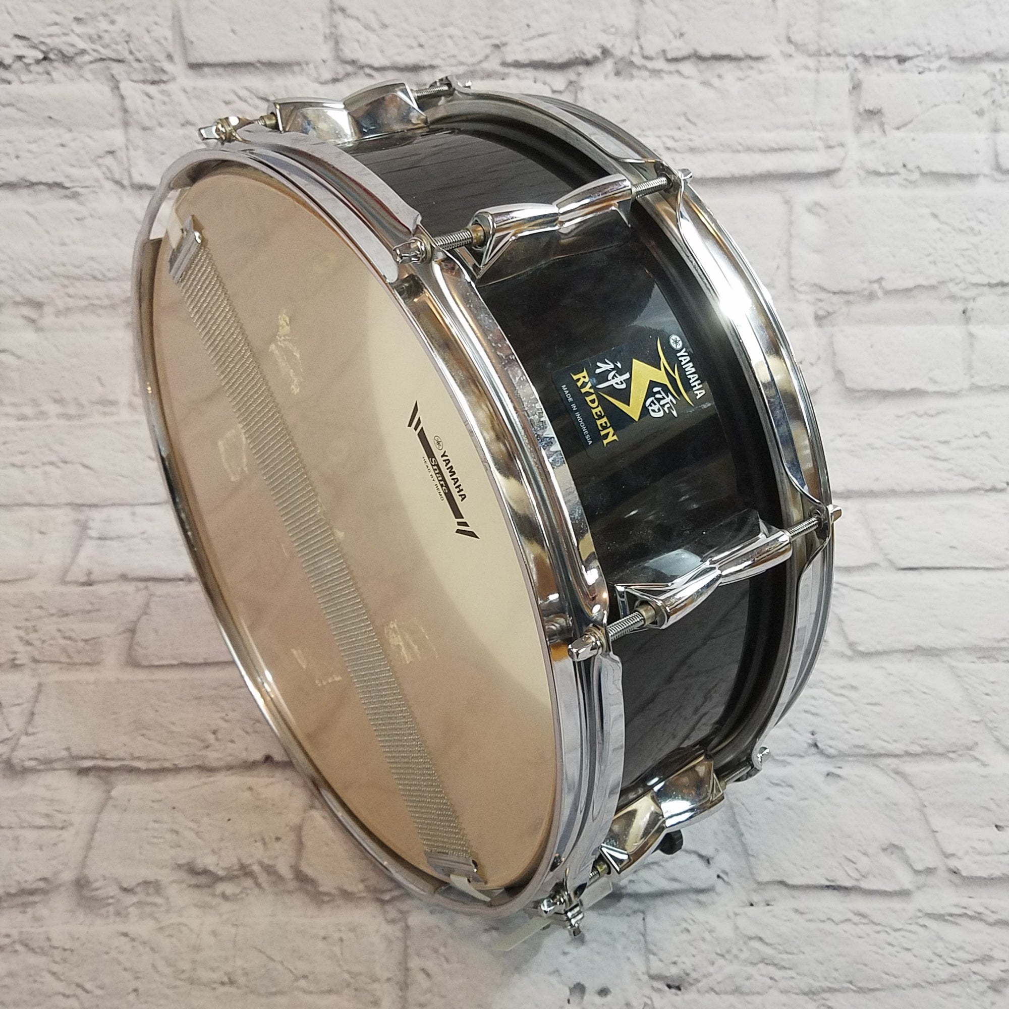 Yamaha Rydeen 5pc Drum Kit 22 12 13 16 with 14in Snare