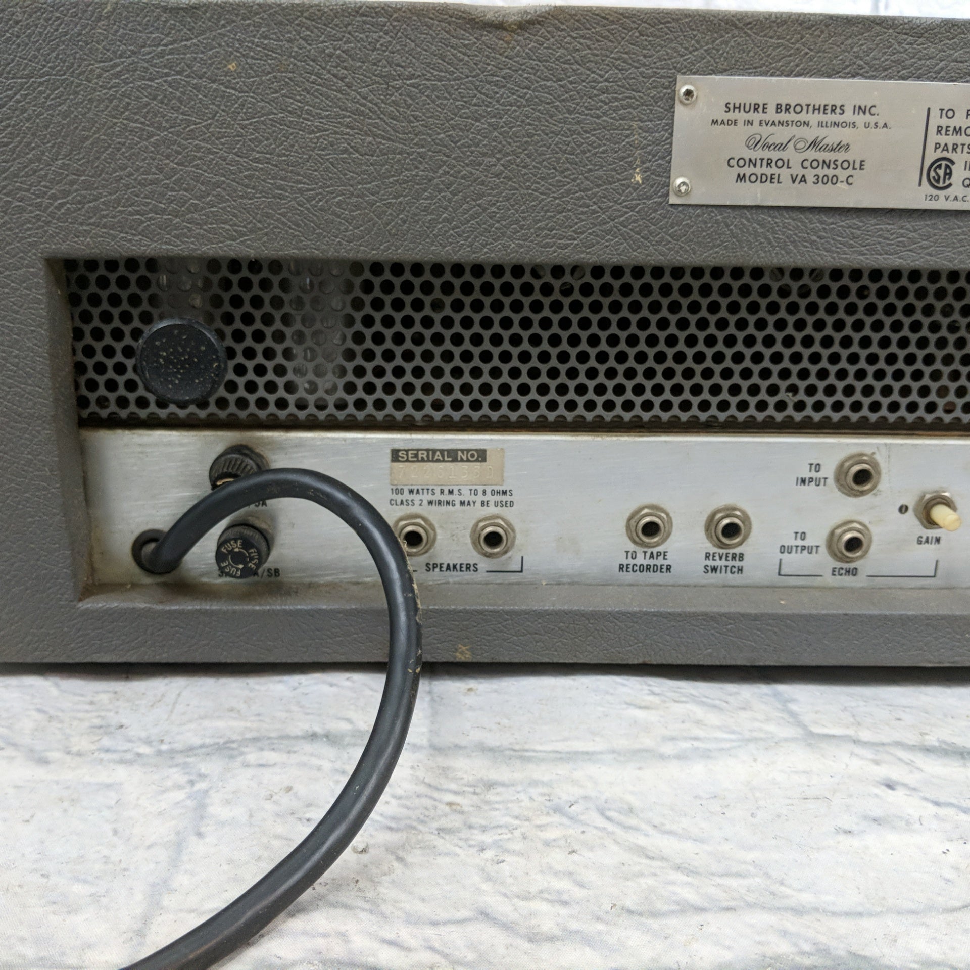 Shure Vocal Master Control Console VA 300-C 400 Watts