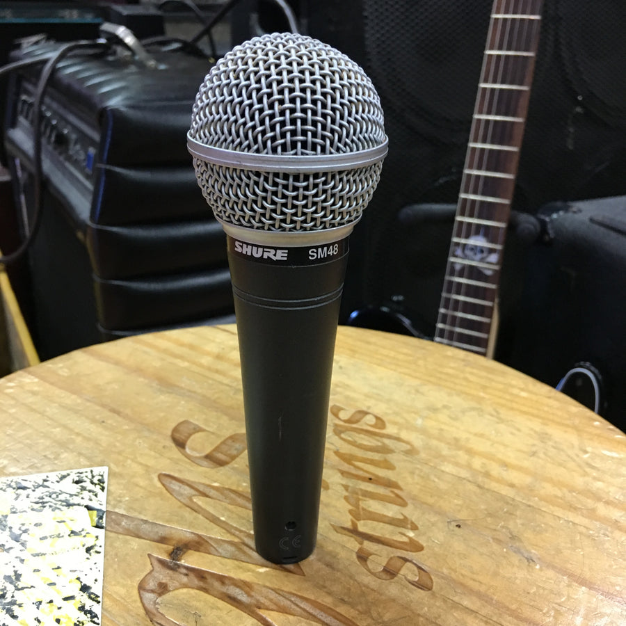 Shure SM48 Dynamic Mic w Case and Manual