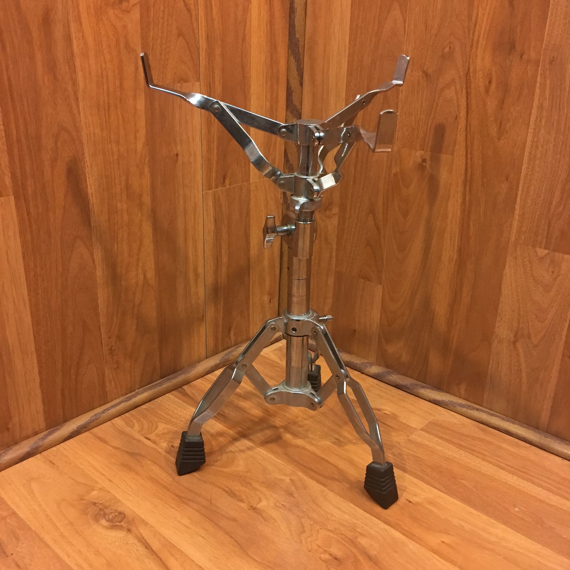 Unknown Brand MINI Snare Stand (only holds 13" drums and smaller)