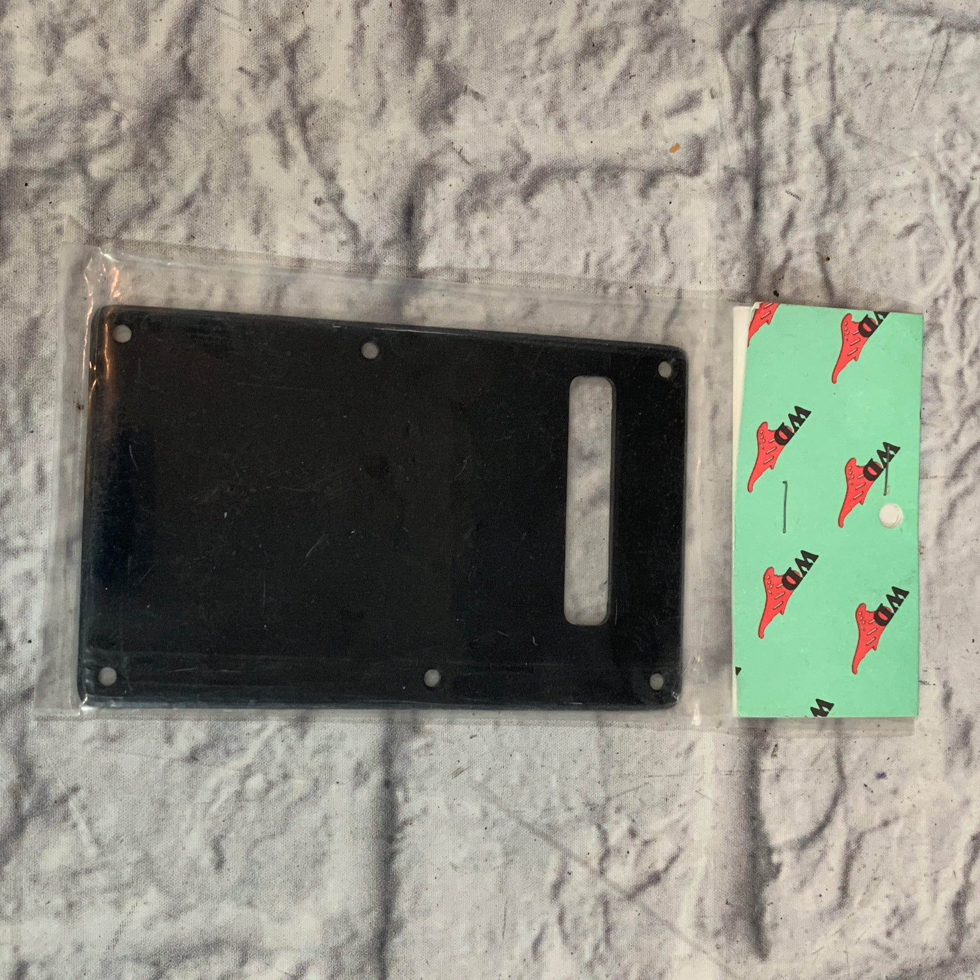 WD Tremolo String Cover Back Plate Black