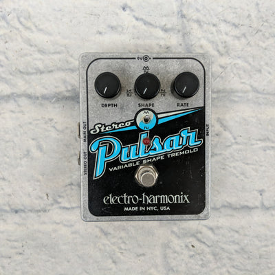 Electro-Harmonix Stereo Pulsar Variable Shape Tremolo Pedal