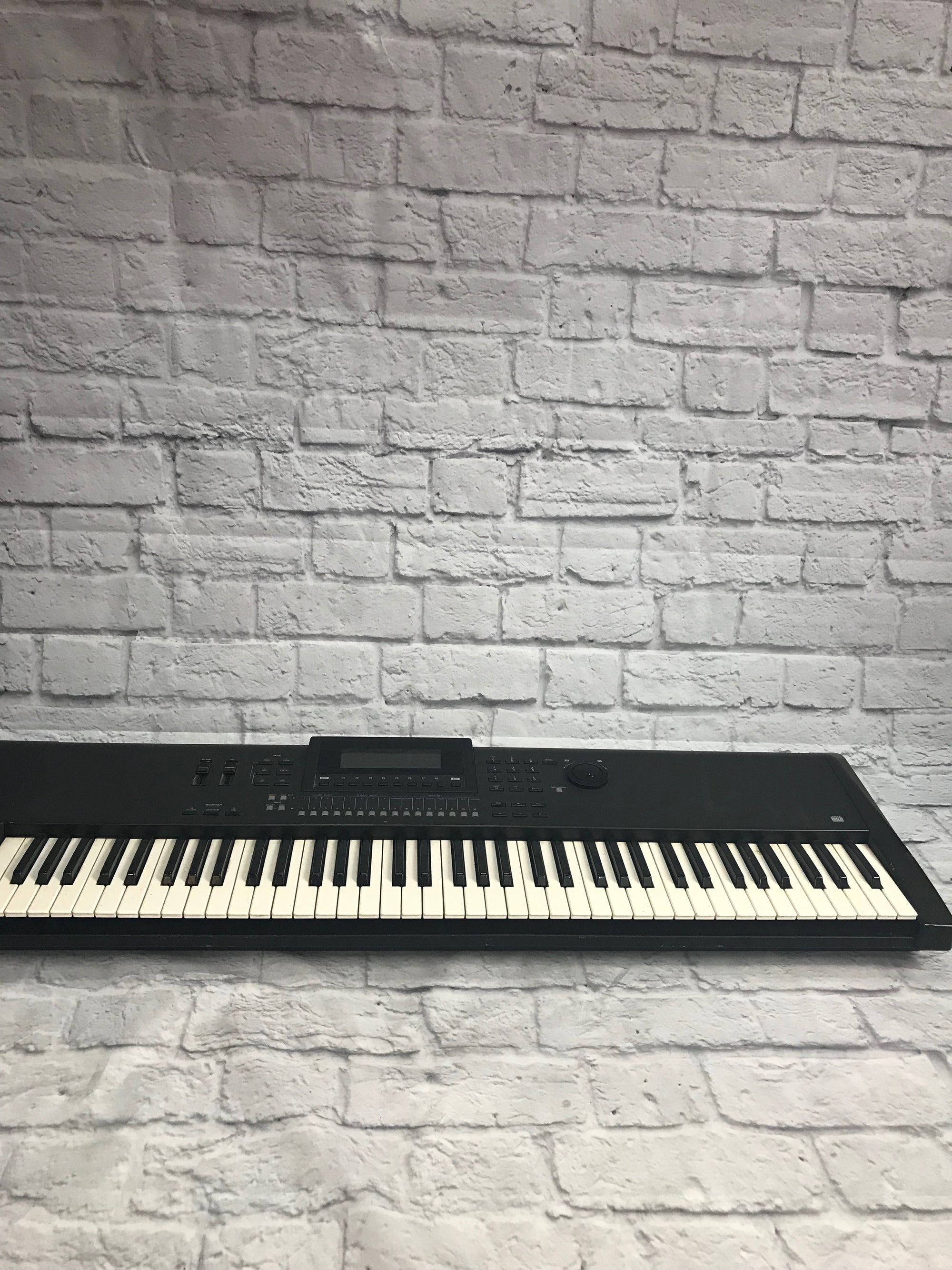 Yamaha W5 2nd Version Keyboard Workstation - Evolution Music