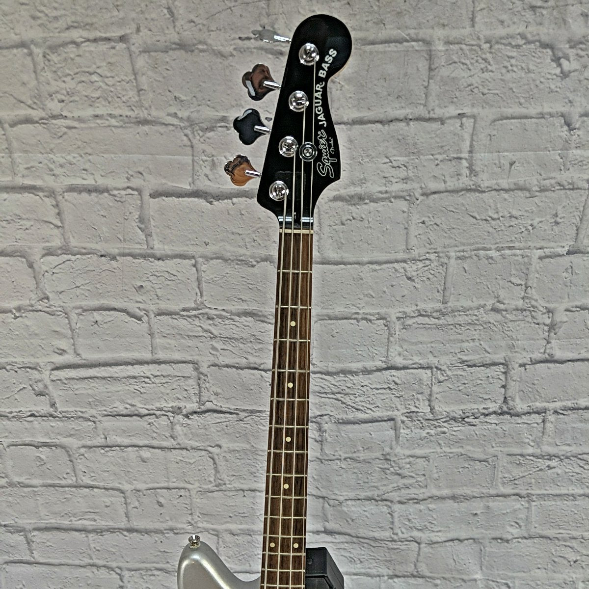 Squier Vintage Modified Jaguar Bass Silver - Evolution Music