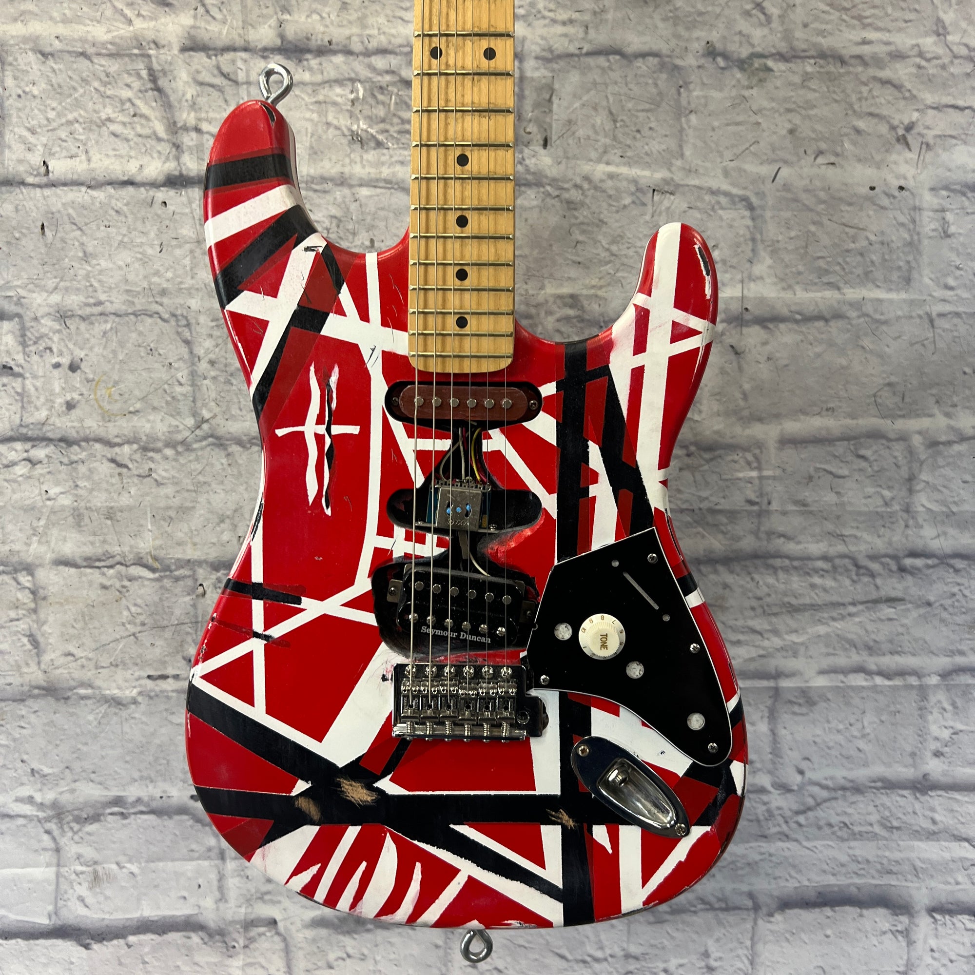 Unknown EVH Partscaster w Seymour Duncan JB