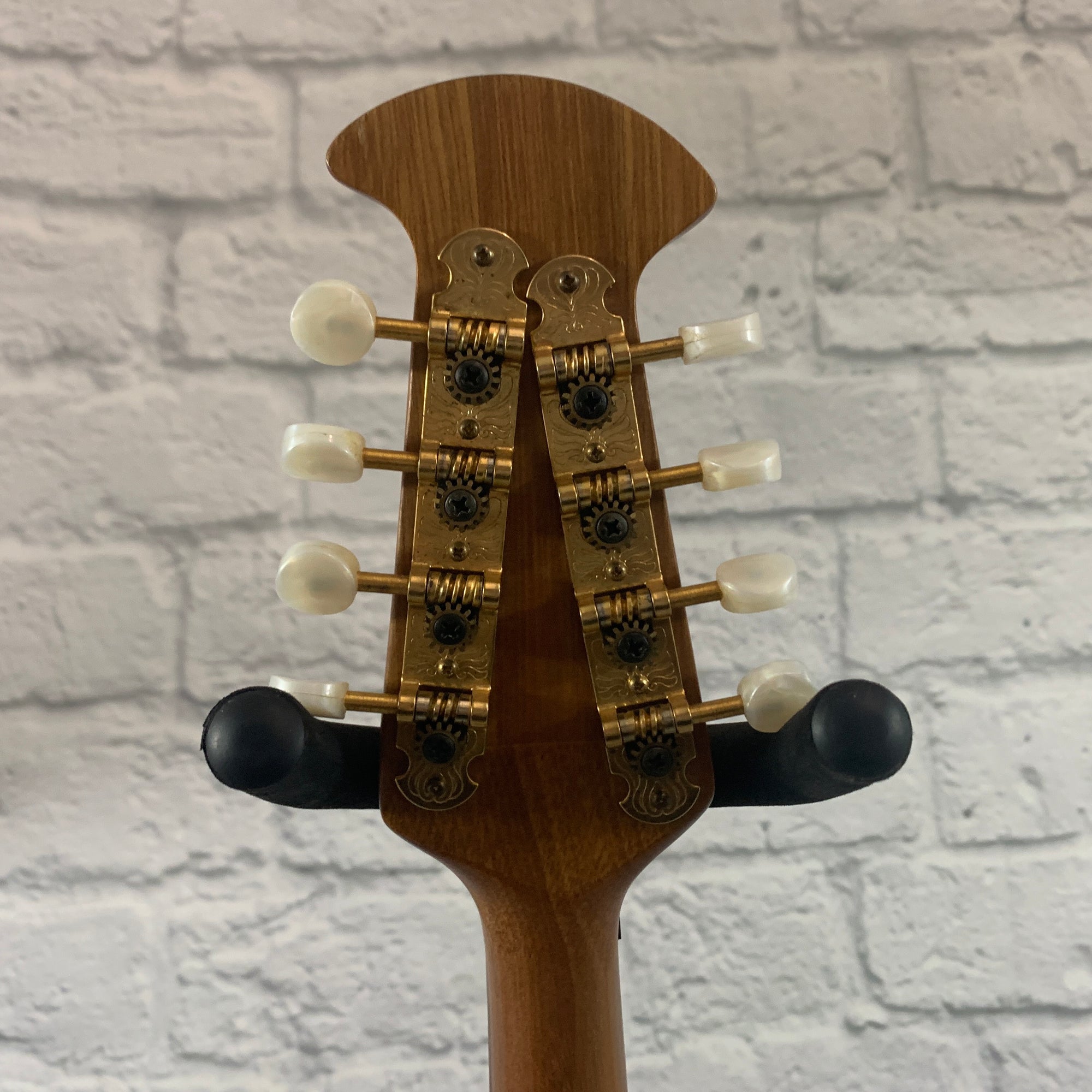 Ovation Celebrity MC-148 Mandolin w/ Hard Case - Evolution Music