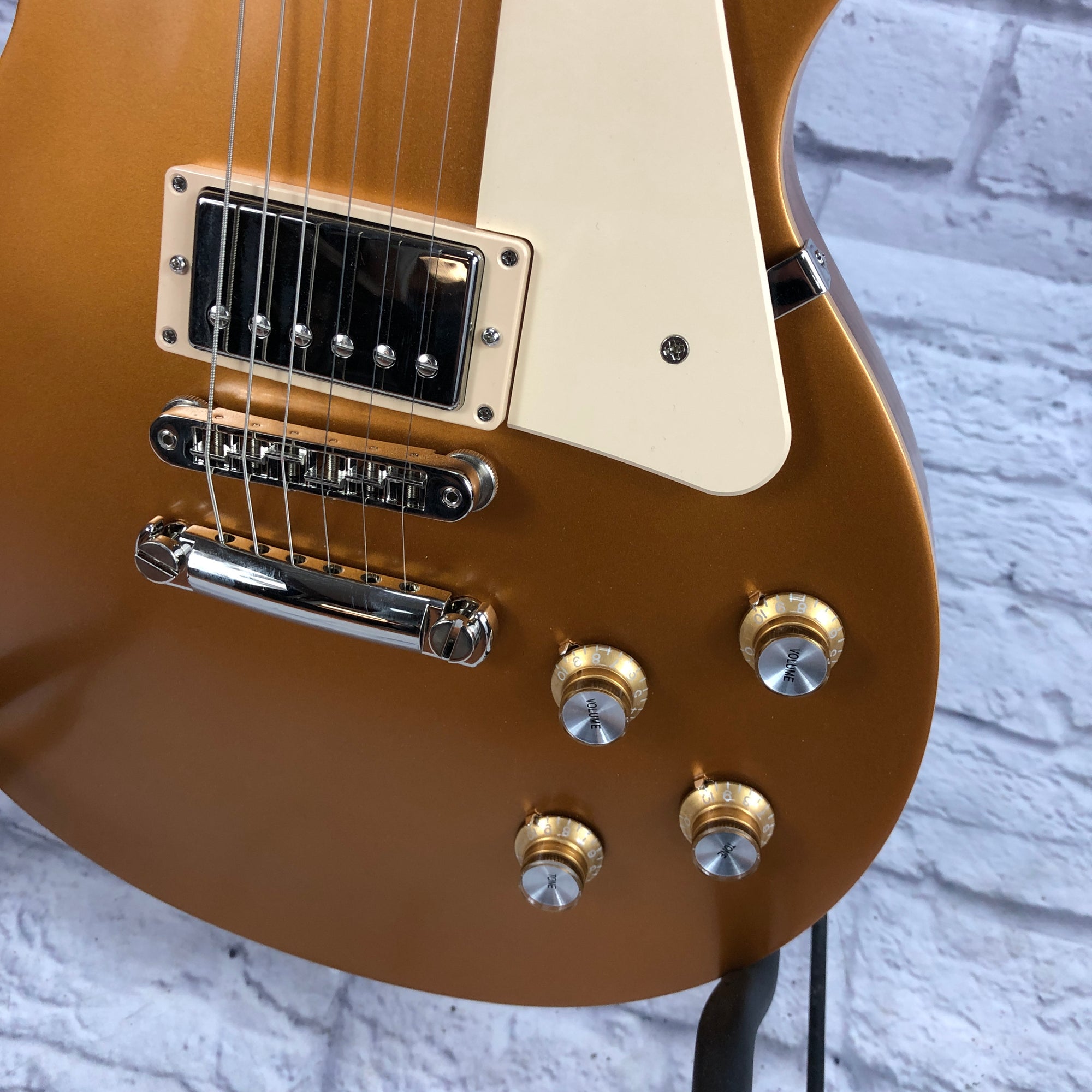 Gibson 2018 Les Paul Tribute Electric Guitar w/ Gig Bag