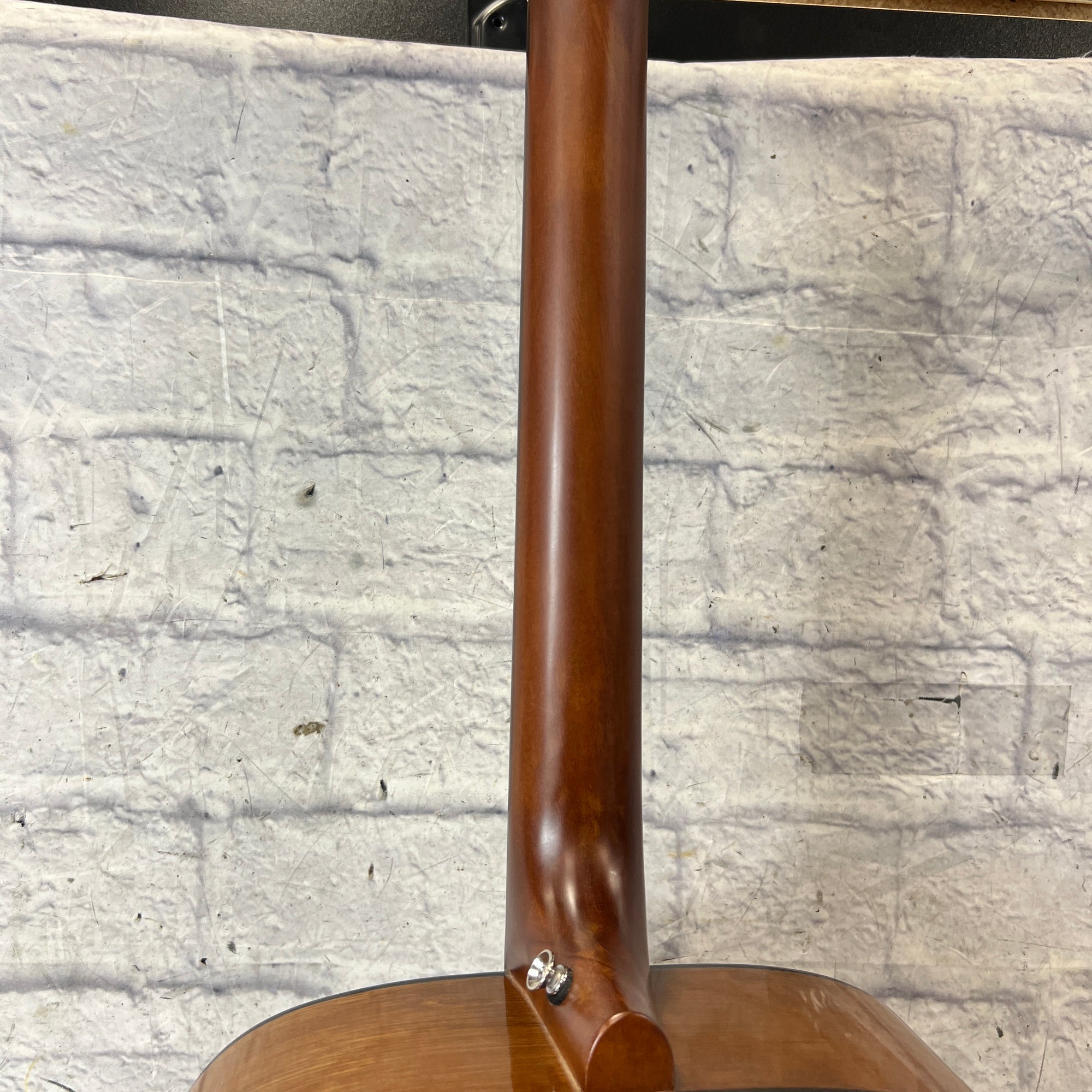 Yamaha F335 Dreadnaught Acoustic Guitar with Fishman Pickup