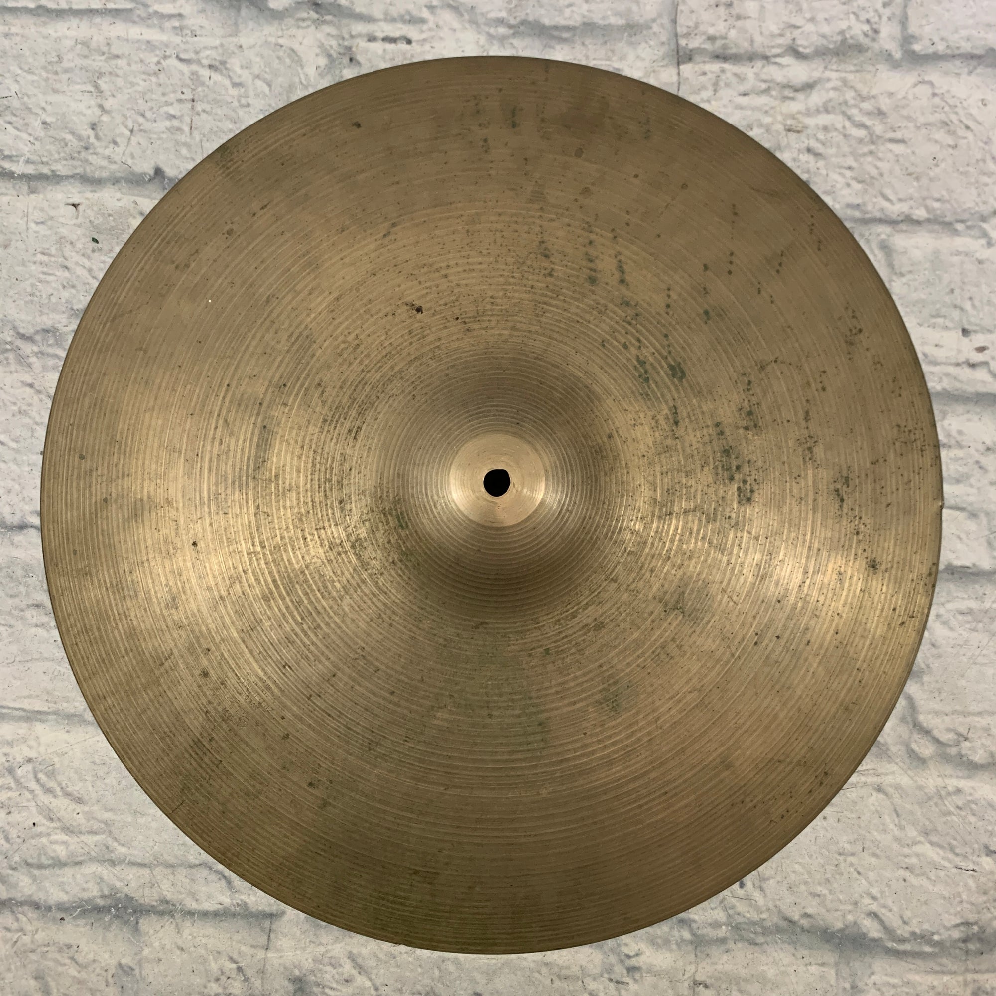 Zildjian 18" Crash Cymbal CRACK AS IS 1350g