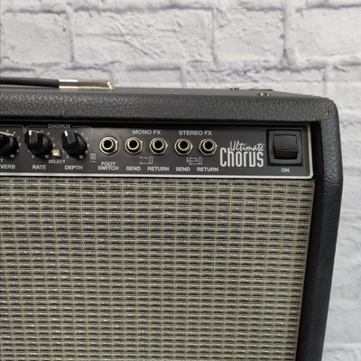 Fender Ultimate Chorus 2x12 Guitar Combo Amp