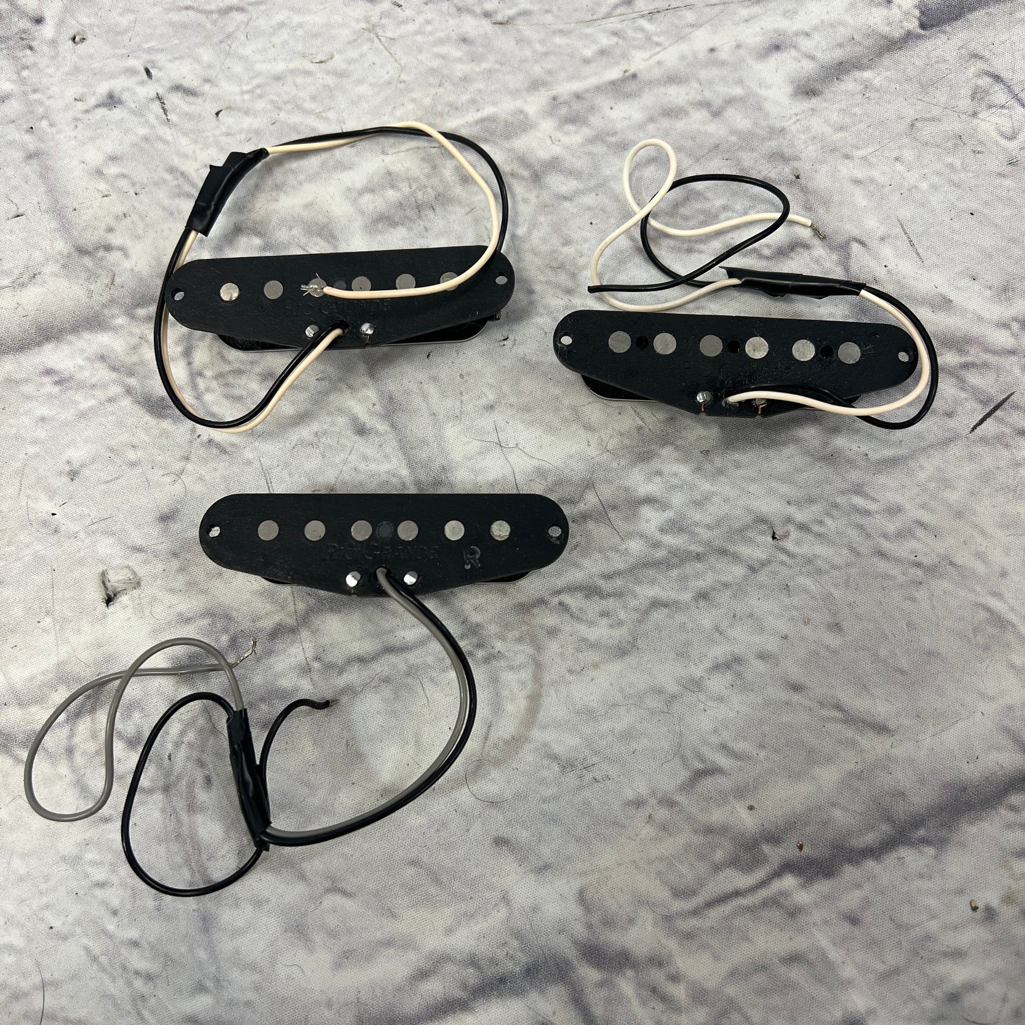 Rio Grande Strat Pickup Set with Pearl Tops