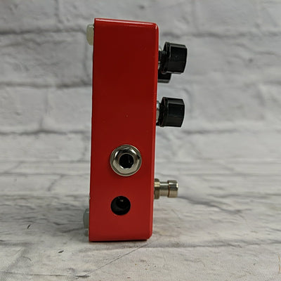 Dolamo Distortion Pedal
