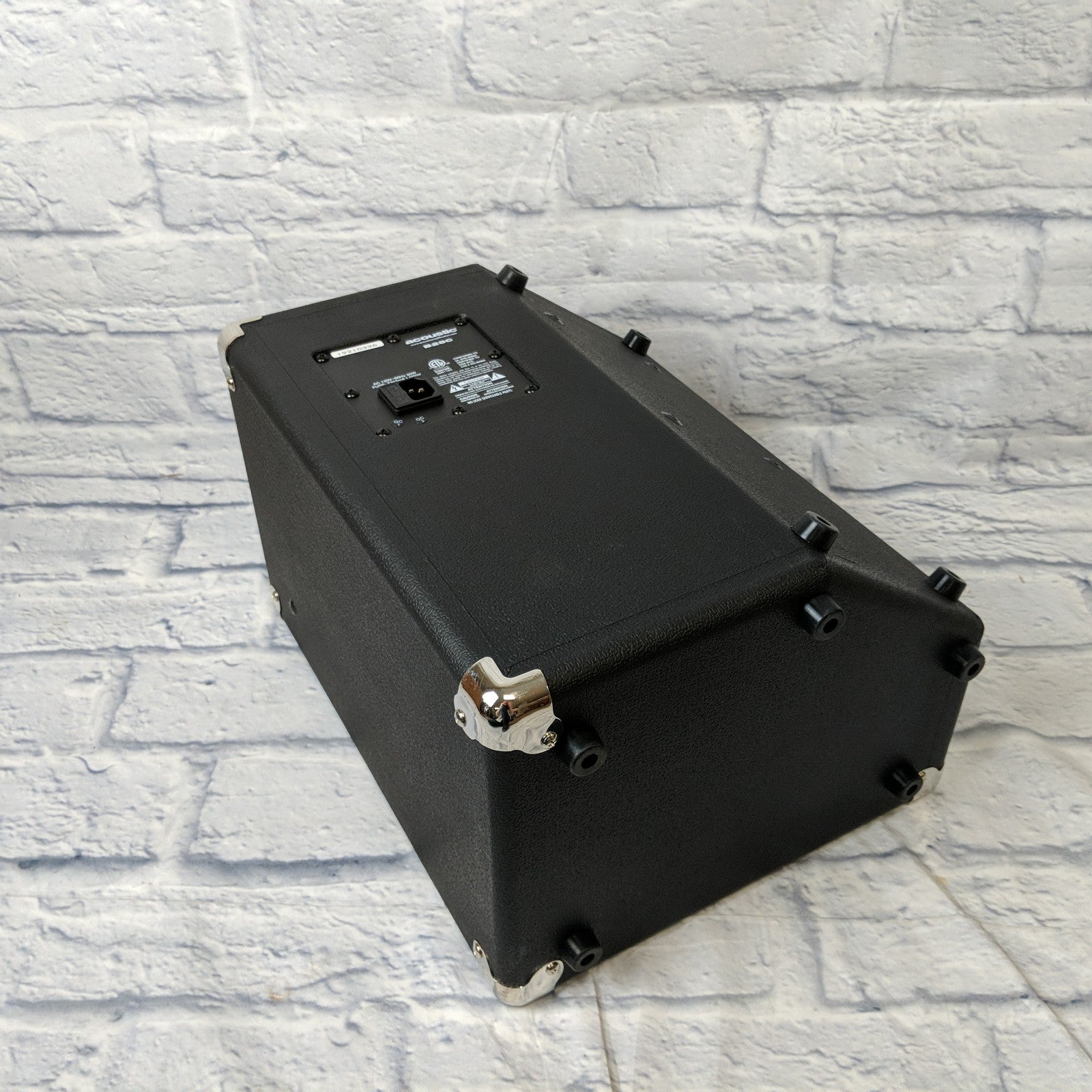 Acoustic B25C 1X8 25W Bass Combo with Tilt-Back Cab