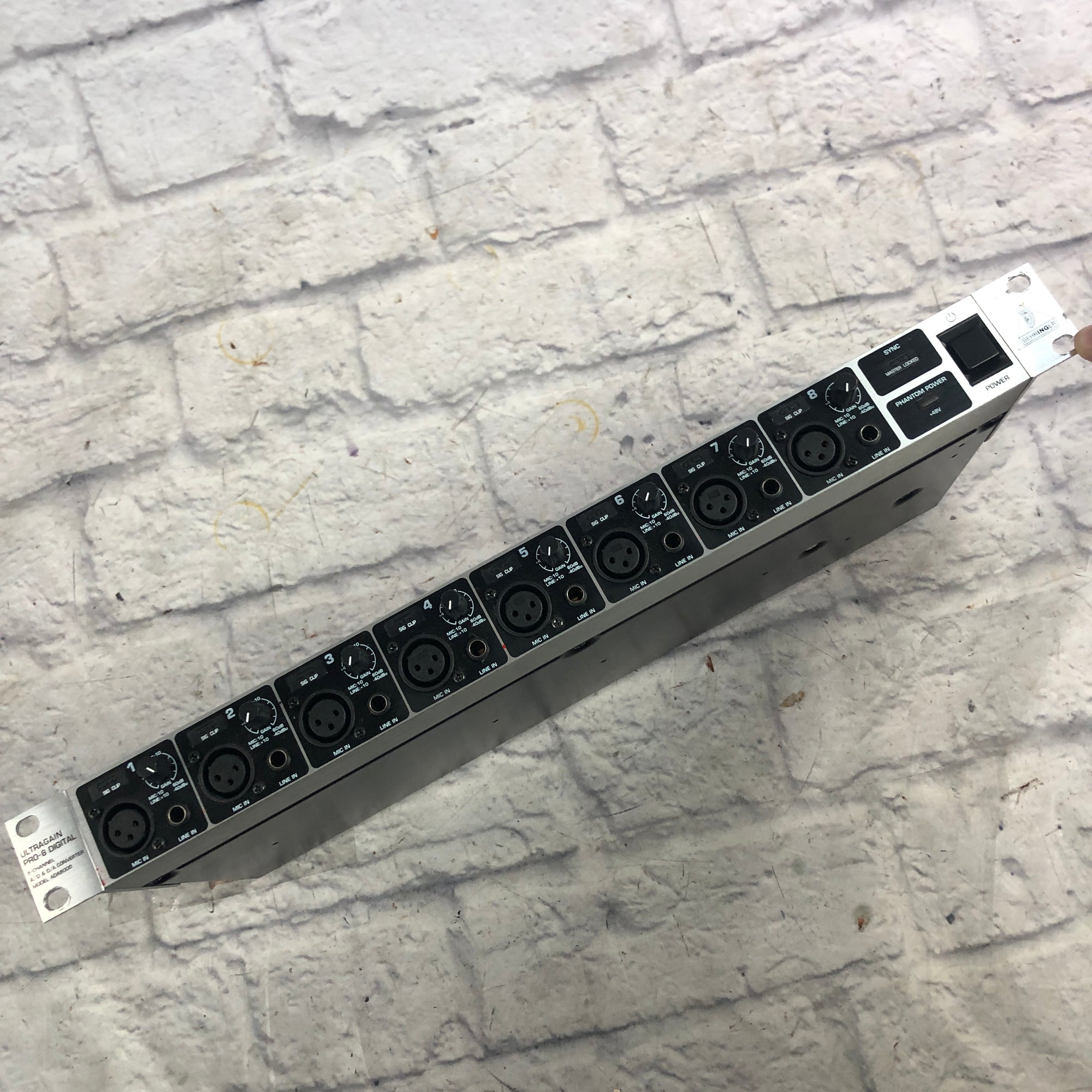 Behringer Ultragain ADA8000 AD DA Convertor