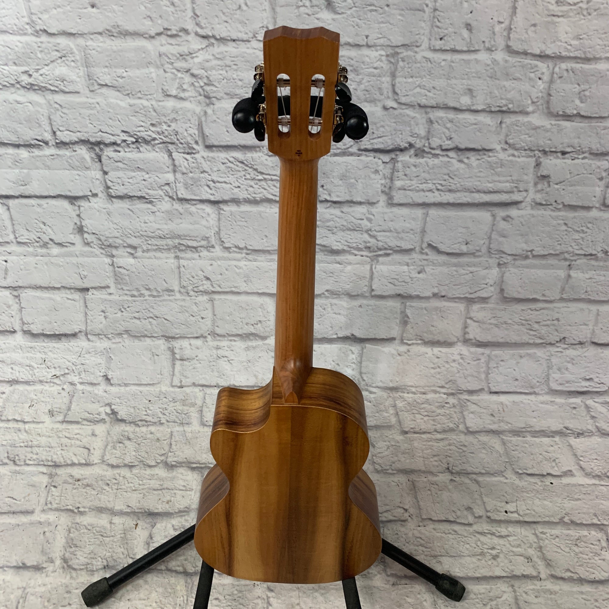 Cordoba 28T-CE Tenor Ukulele
