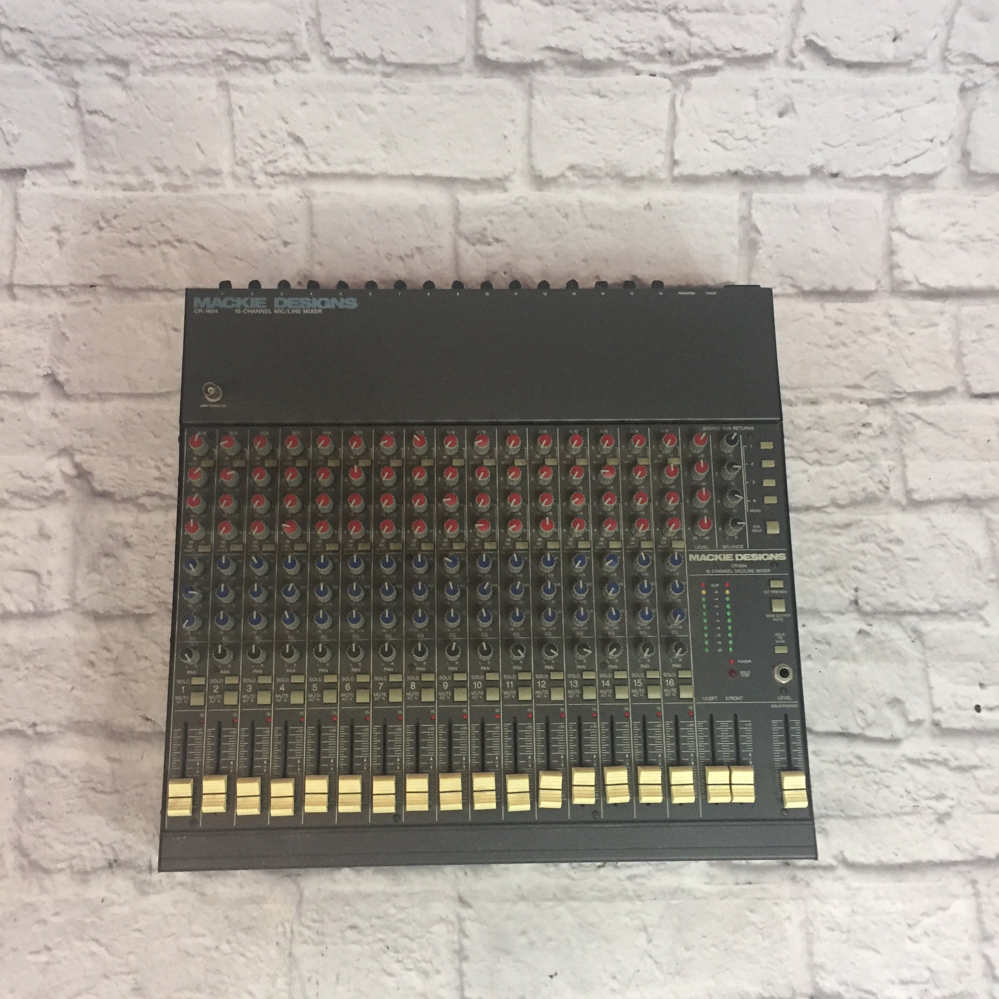 Mackie CR-1604 16 Channel Mic/Line Mixer - Evolution Music